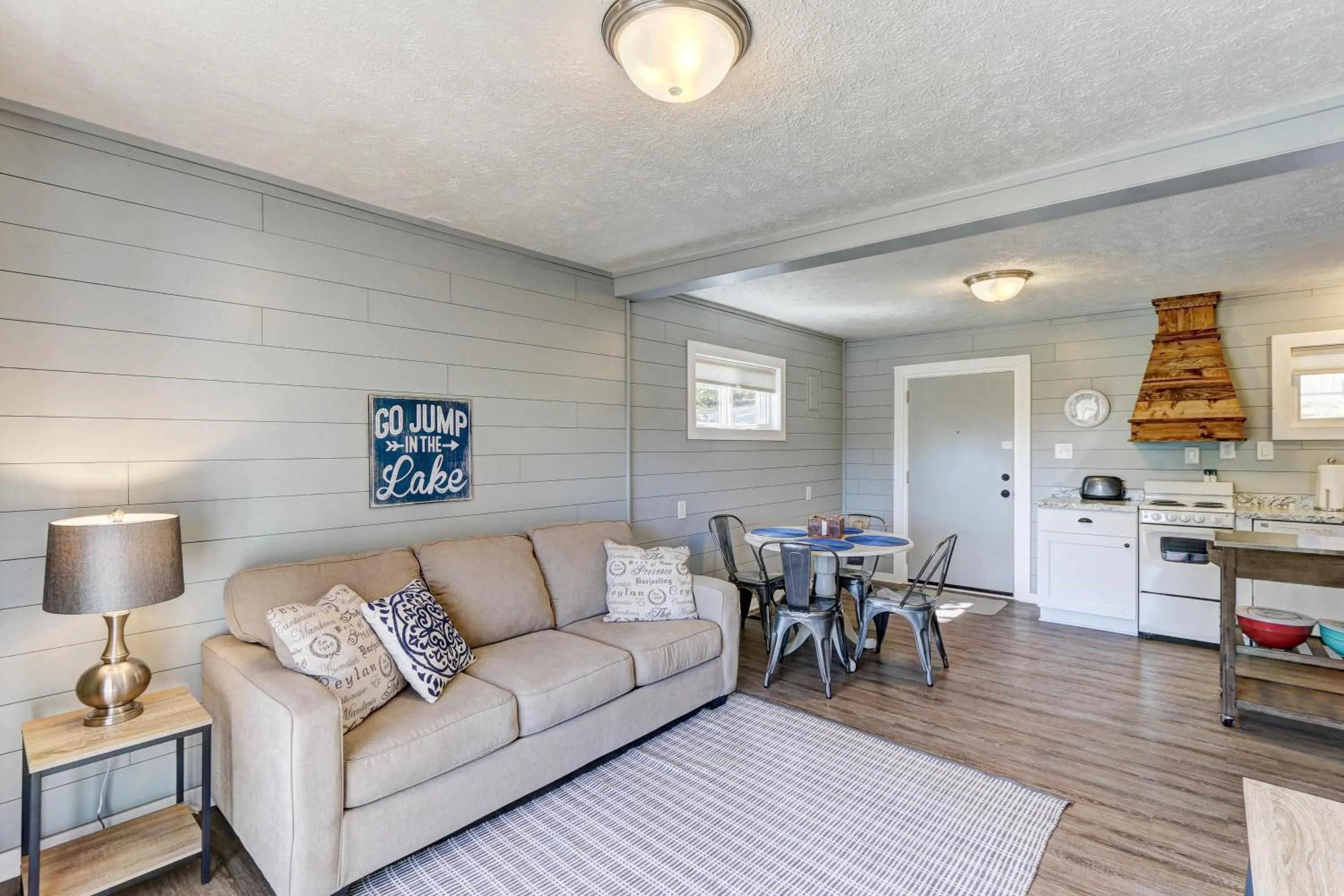 Living room in Cottages at Fair Haven Cove