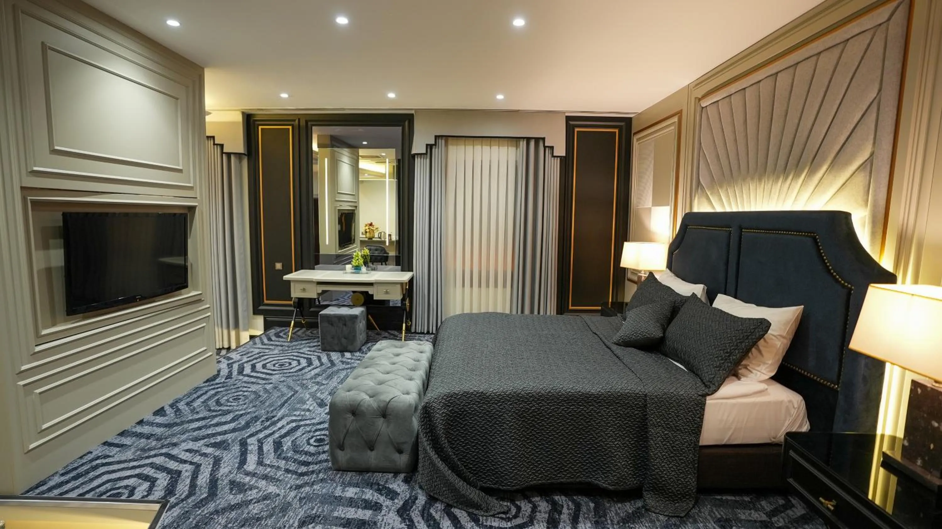 Bed in Teymur Continental Hotel