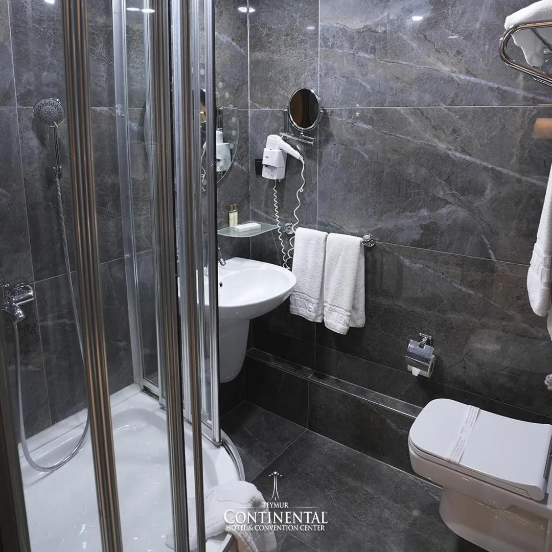 Shower in Teymur Continental Hotel