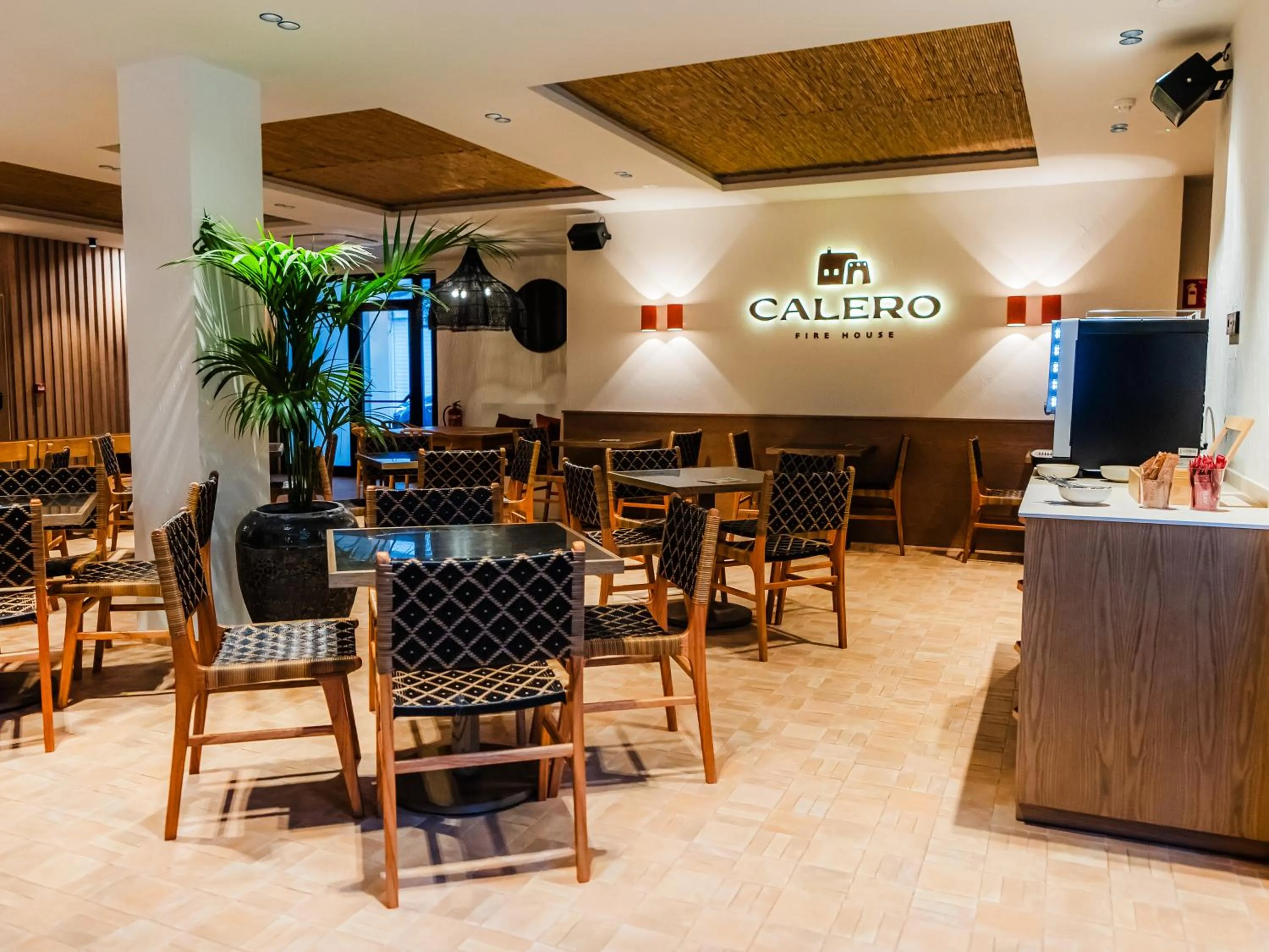 Dining area in Aparthotel Casita Blanca - Adults Only