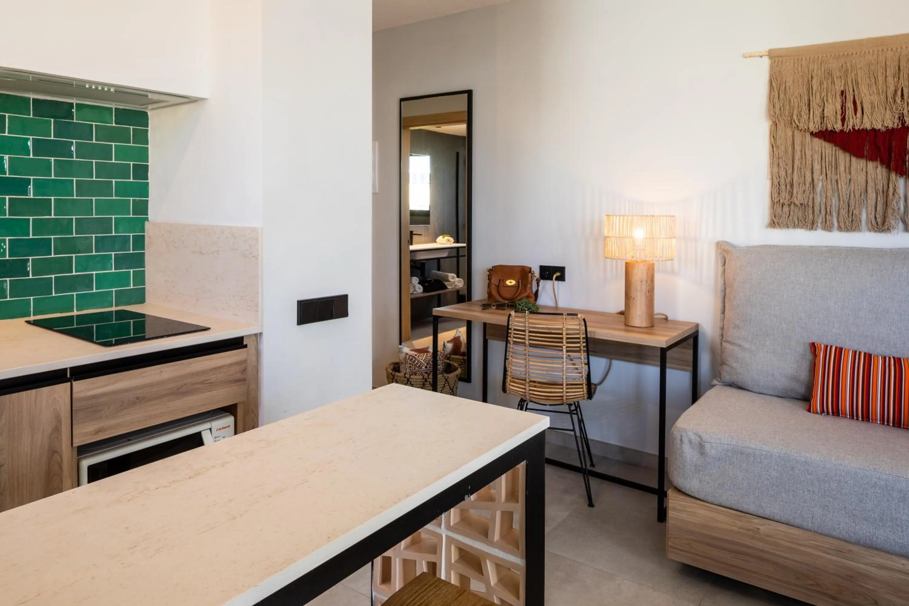 Kitchen or kitchenette in Aparthotel Casita Blanca - Adults Only
