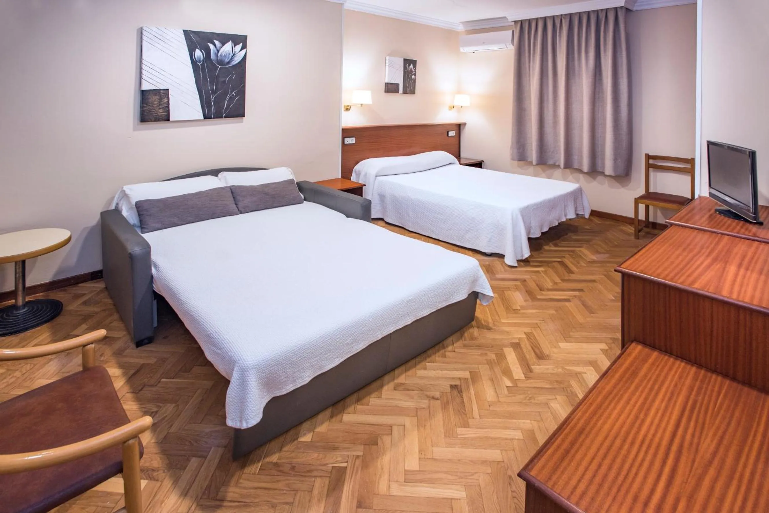 Bedroom in Hotel Niza