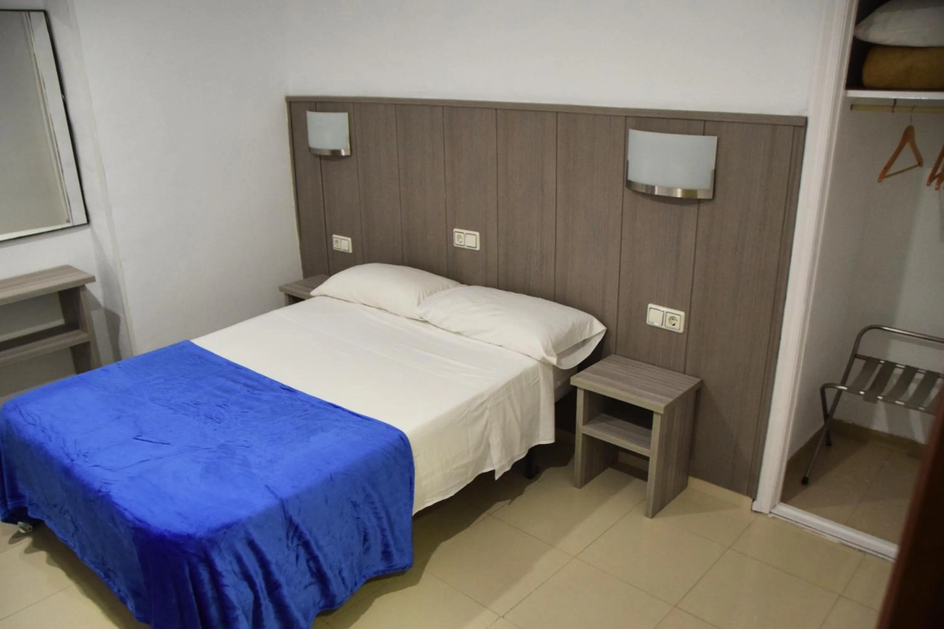 Bedroom in Hotel Niza