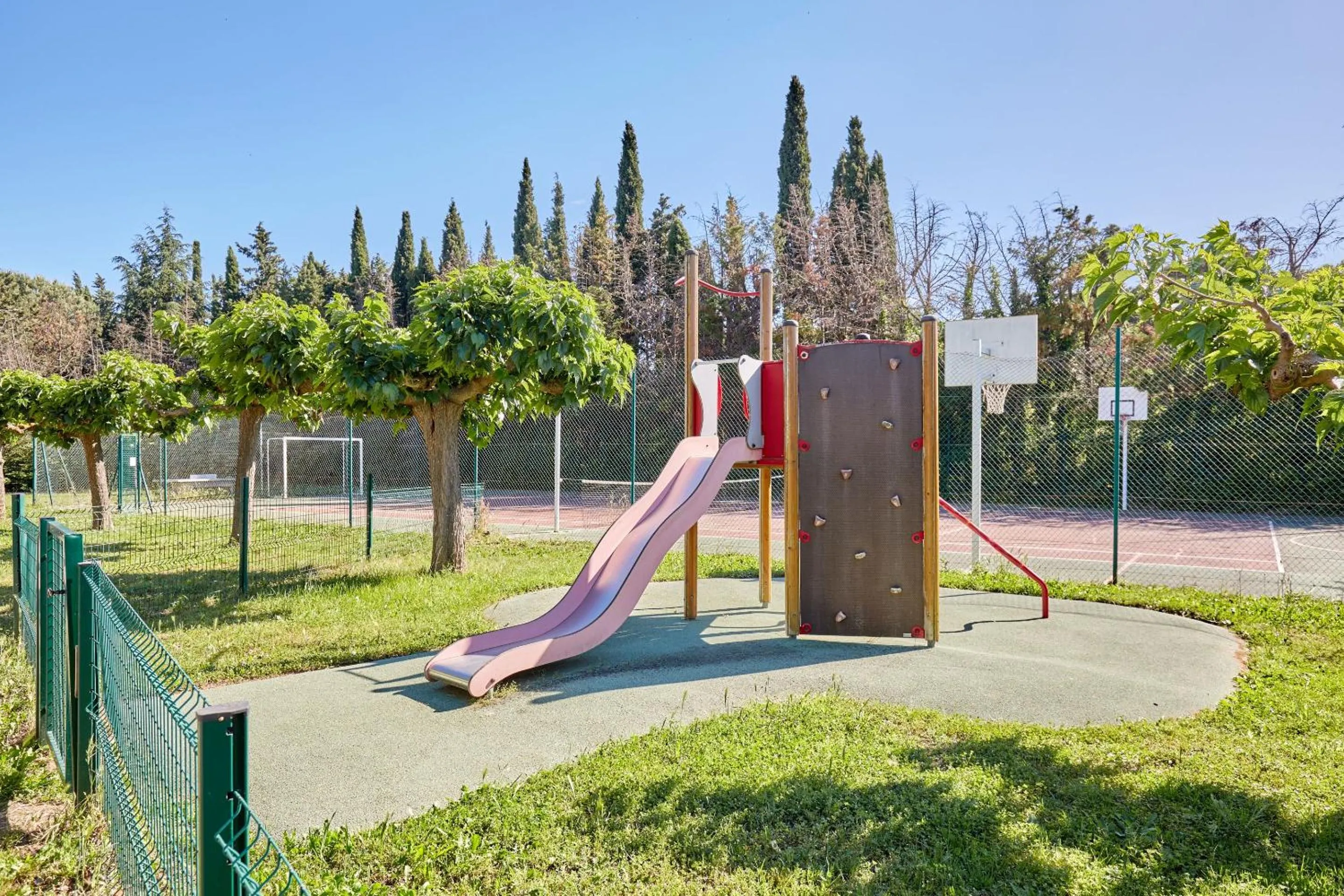Children play ground in Résidence Odalys La Palmeraie