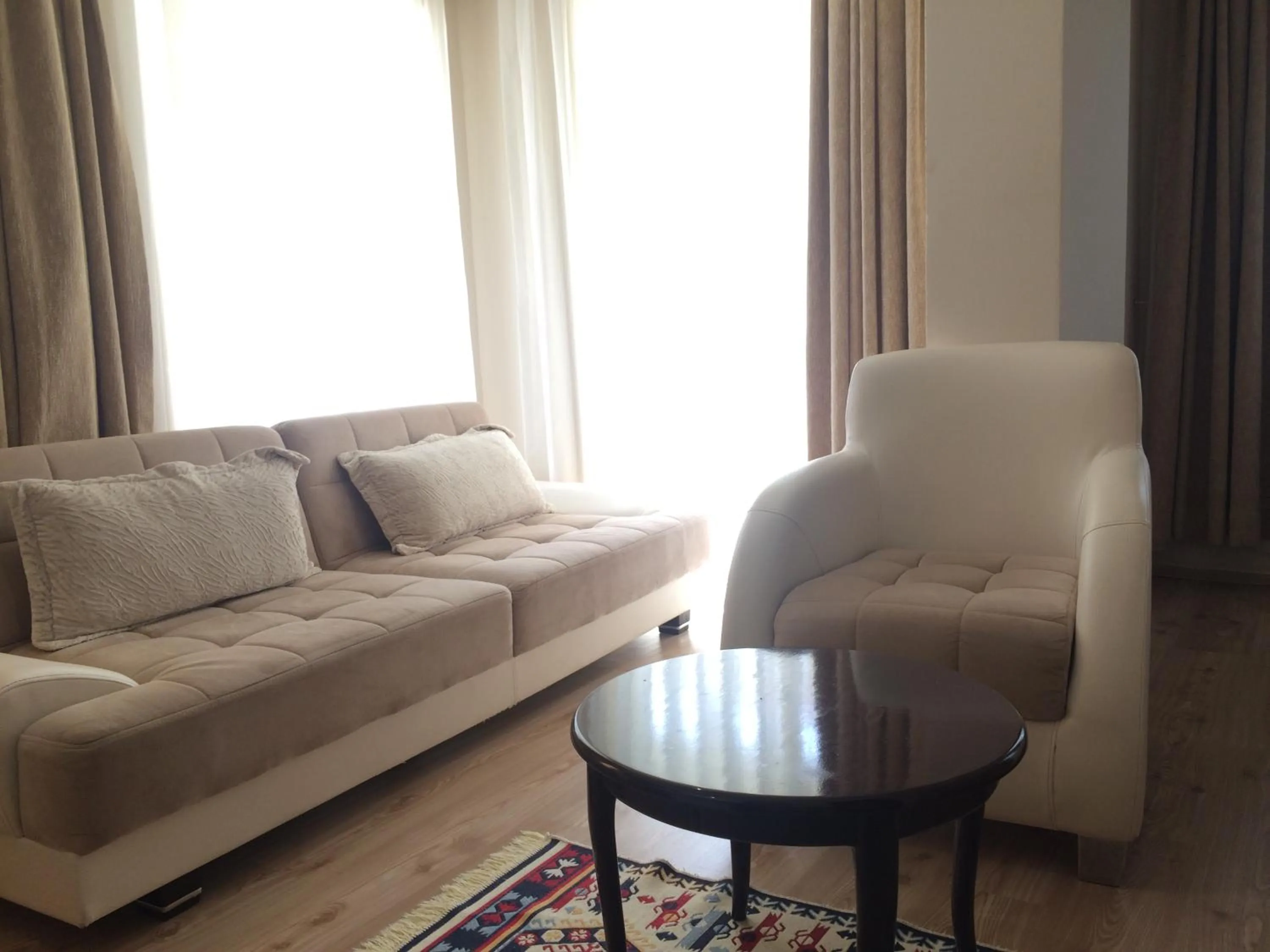 Seating area in Rumana Hotel