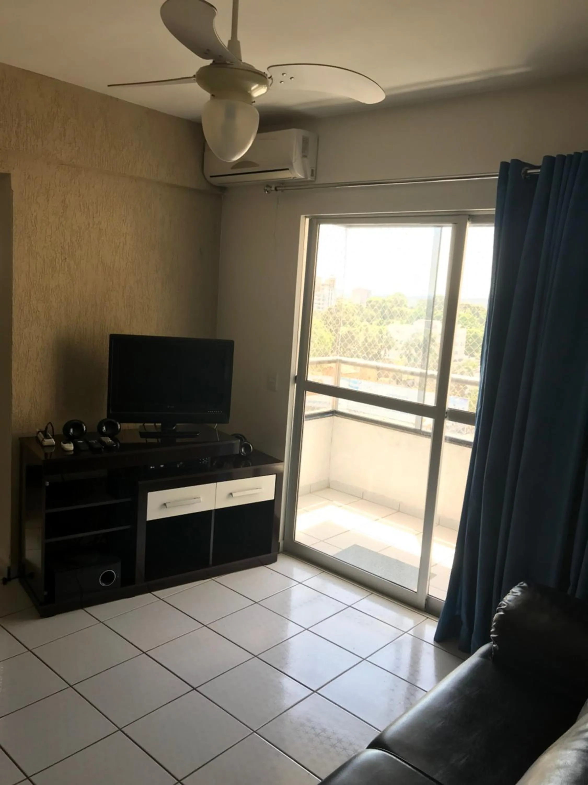 TV and multimedia in Paradise Flat Residence