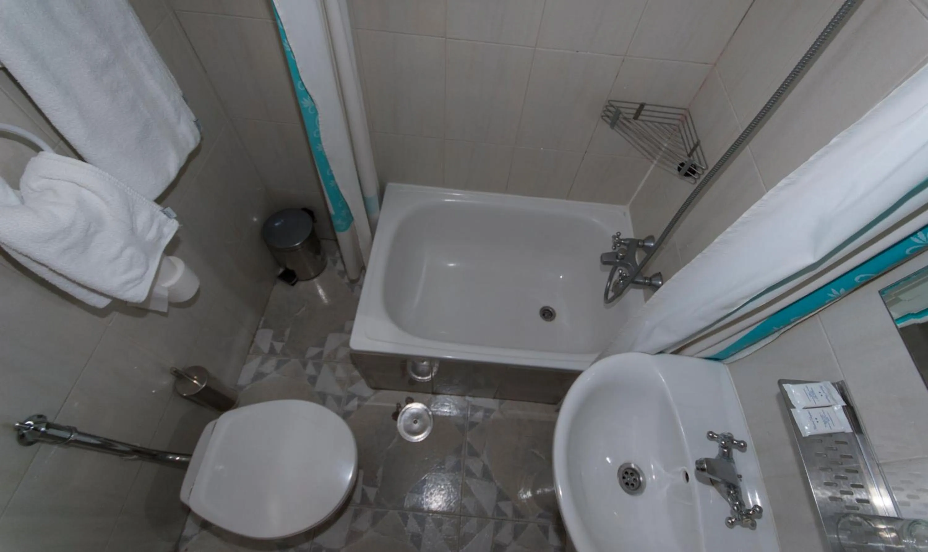 Bathroom in Hostal Goyma II