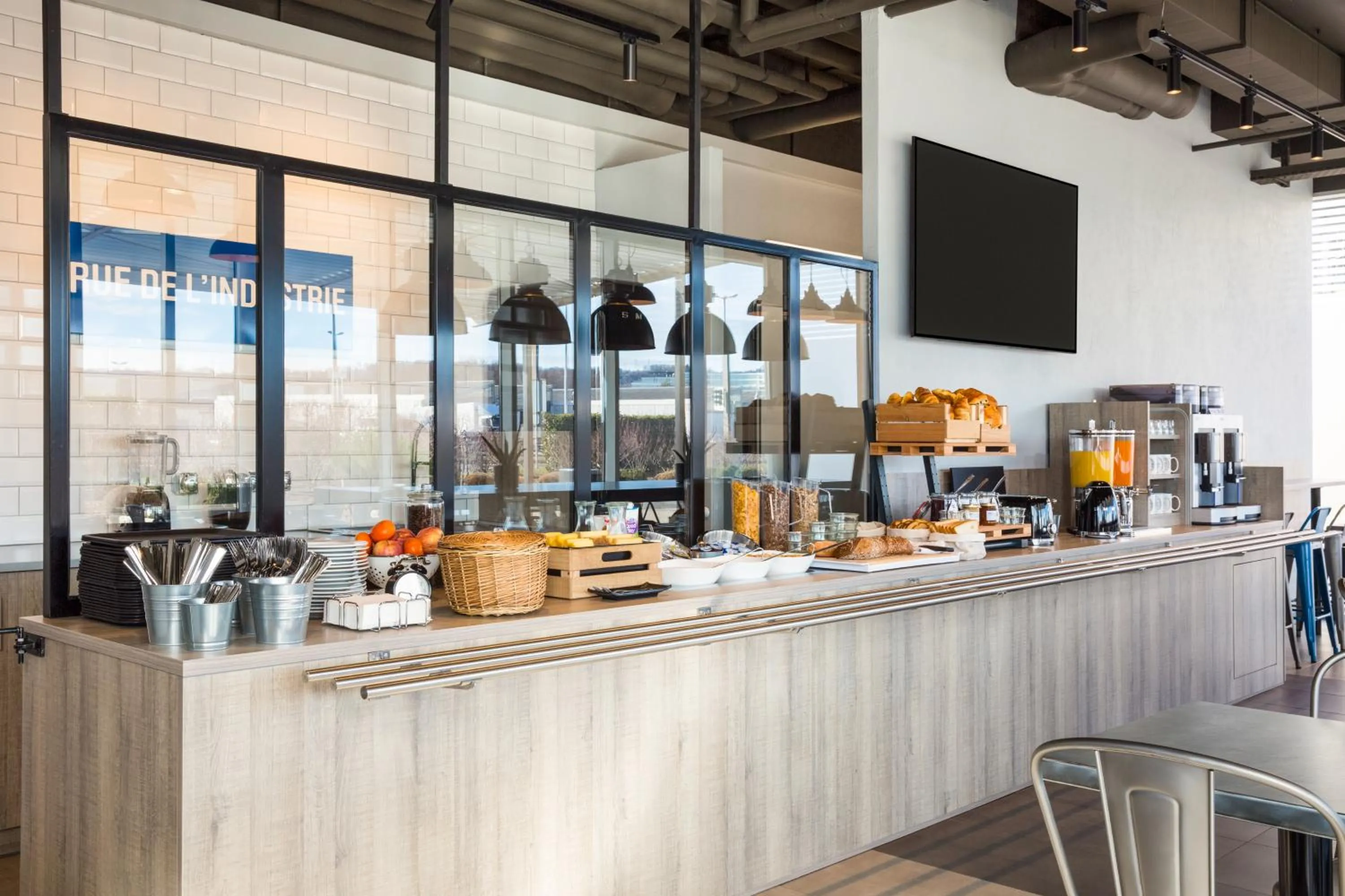 Patio in Ibis budget Lausanne-Bussigny