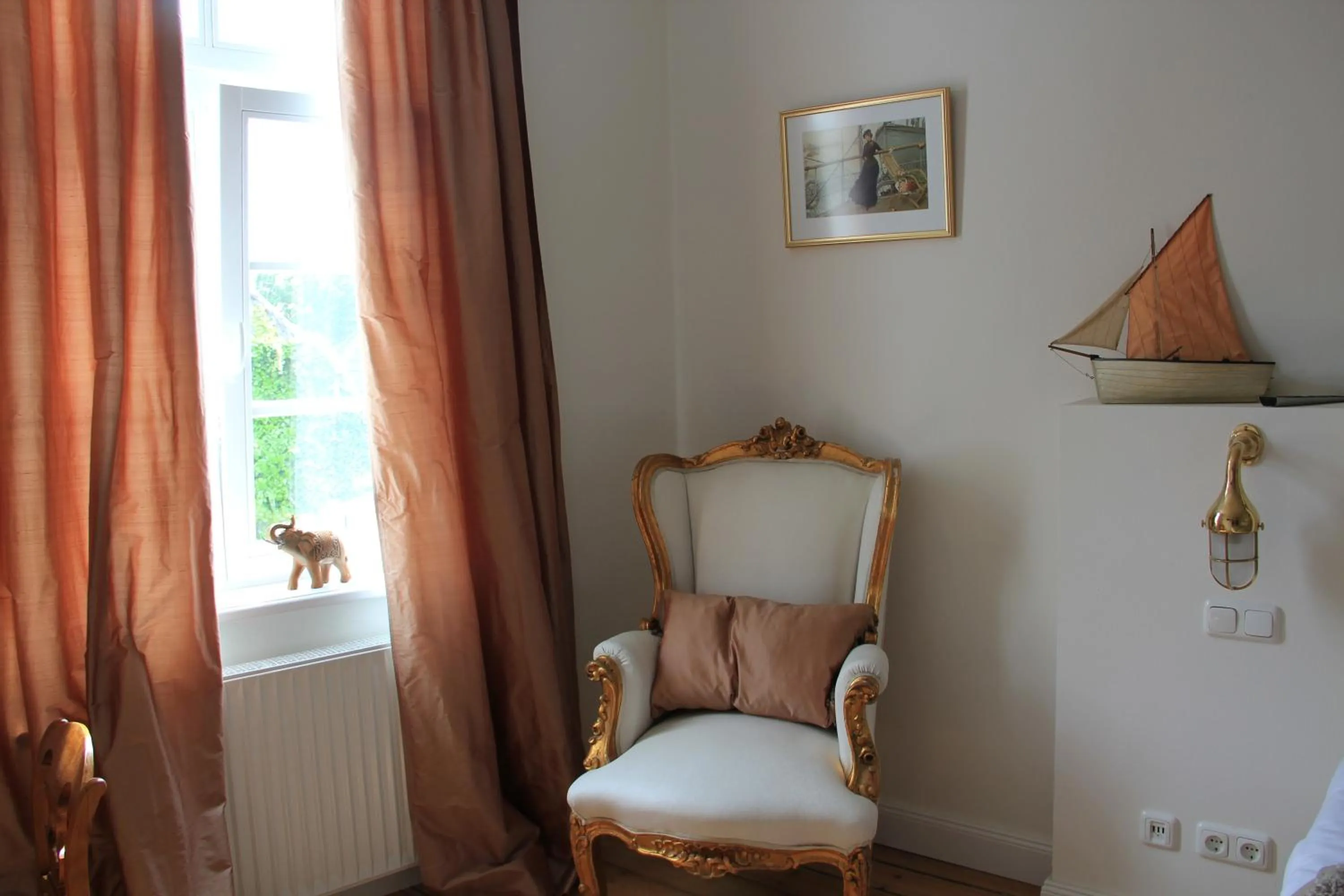 Decorative detail in Hotel Lili Marleen