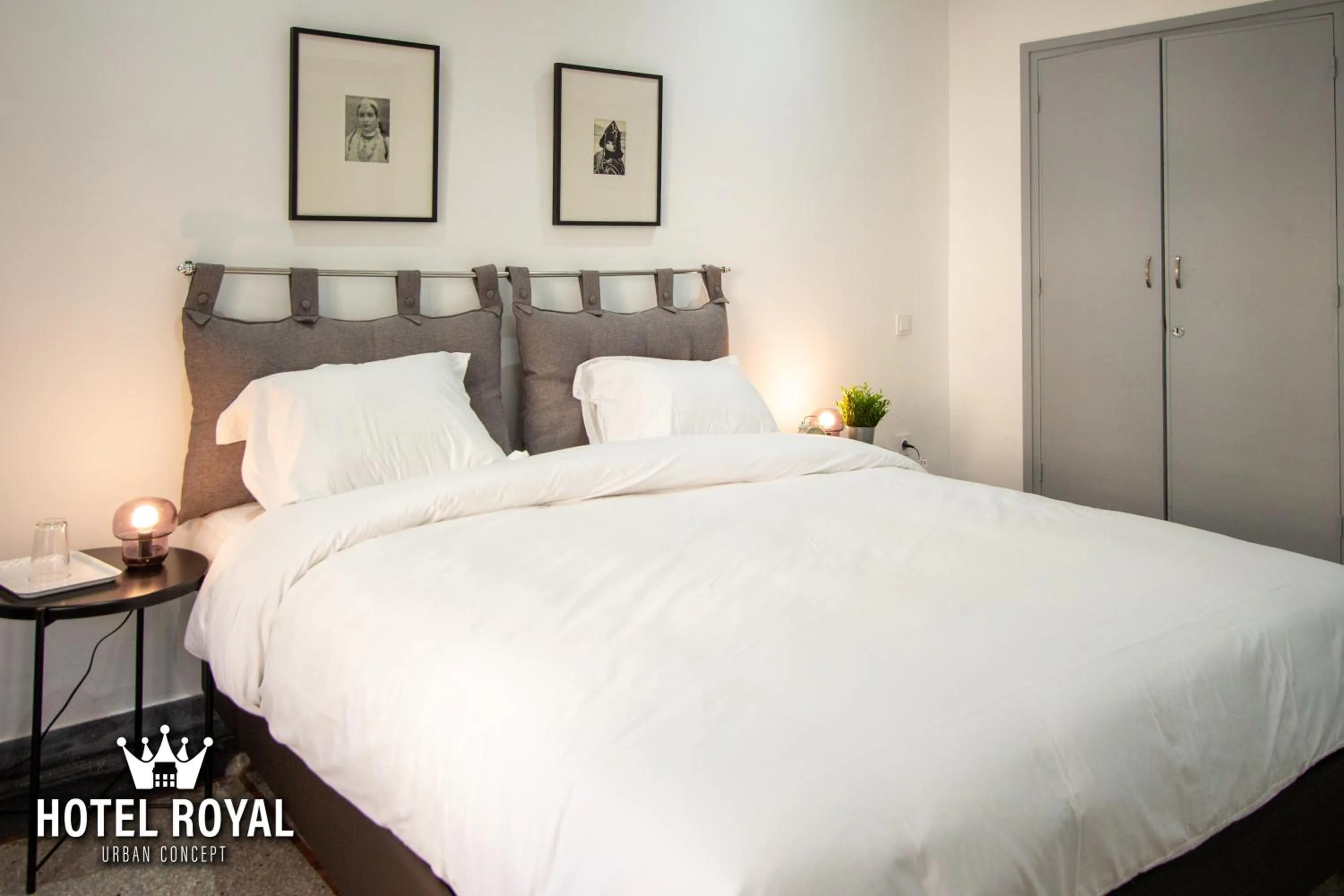 Bed in Hôtel Royal Urban Concept