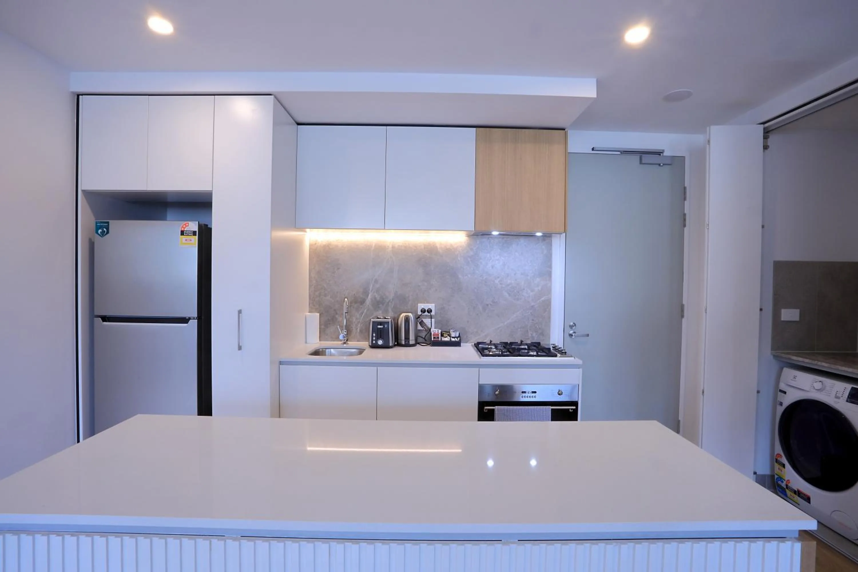 Kitchen or kitchenette in Flagstaff Green Apartments