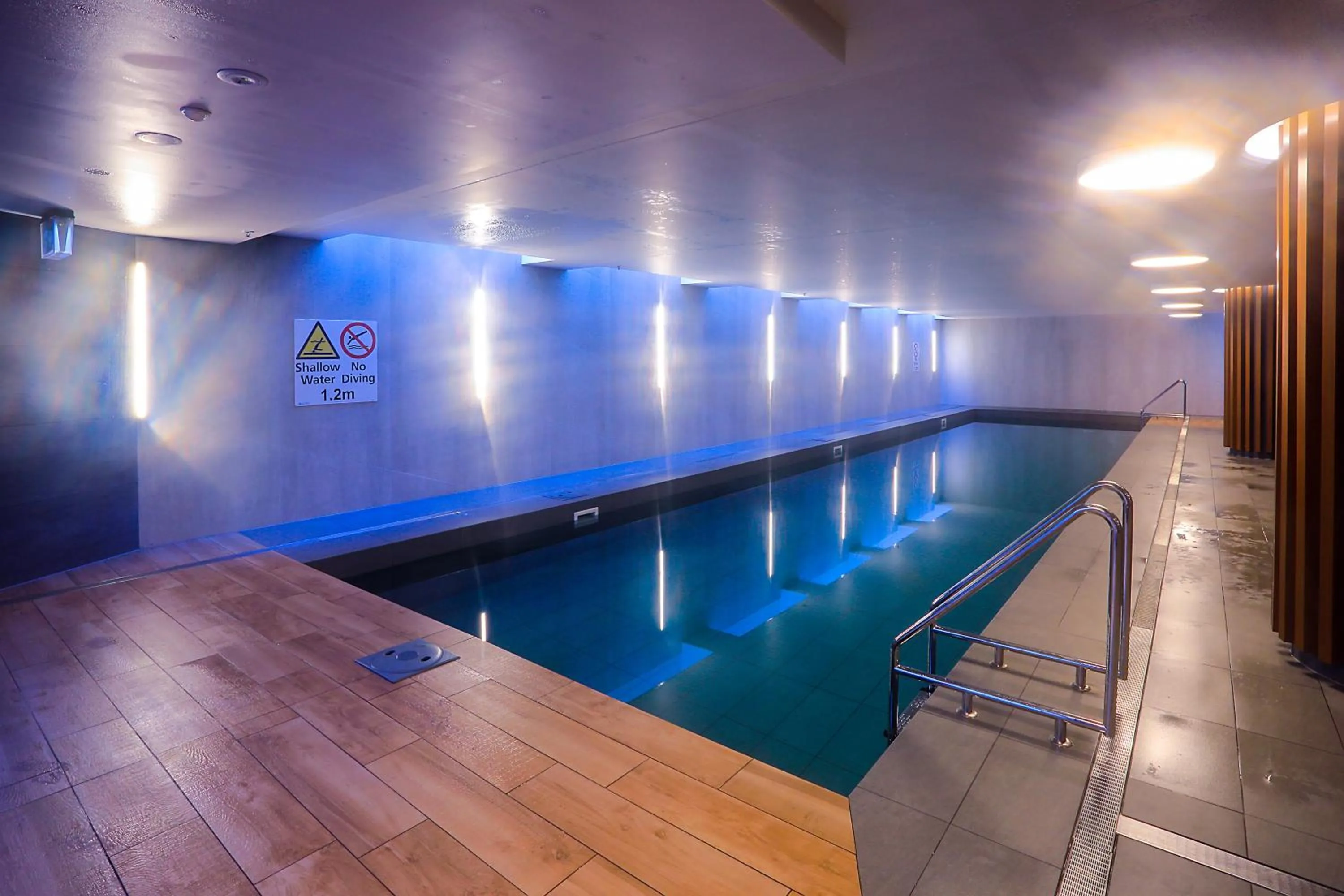 Swimming pool in Flagstaff Green Apartments