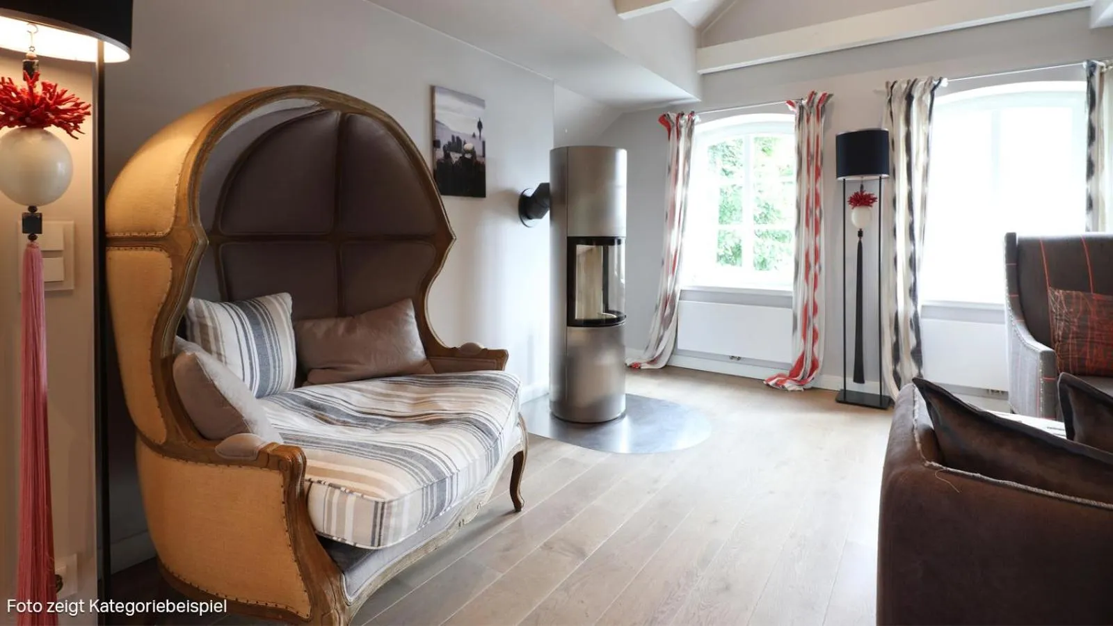 Seating area, Bed in Hotel Hof Galerie