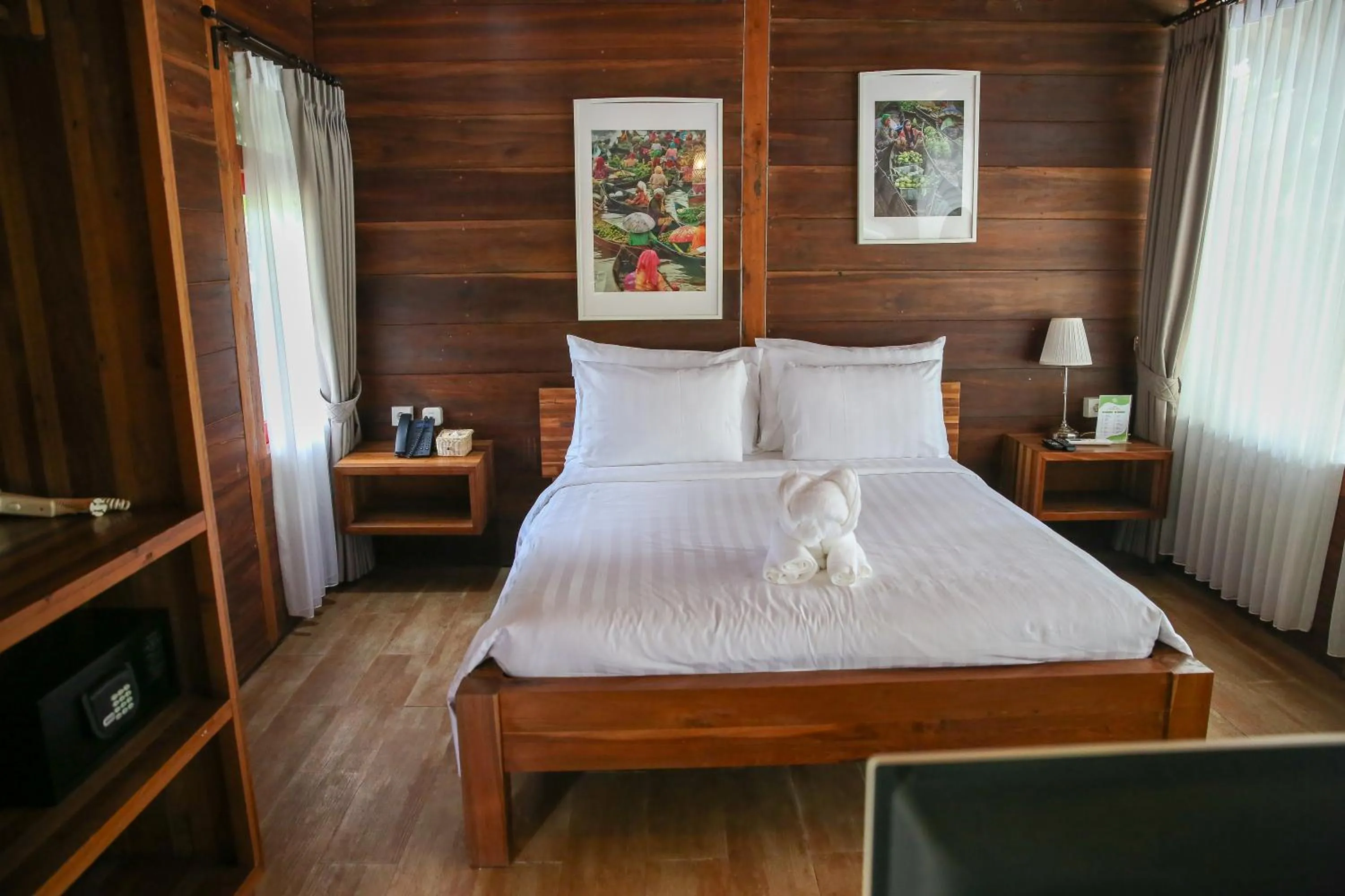 Bed in Avery Coconut Island Waterpark Beach Resort Carita