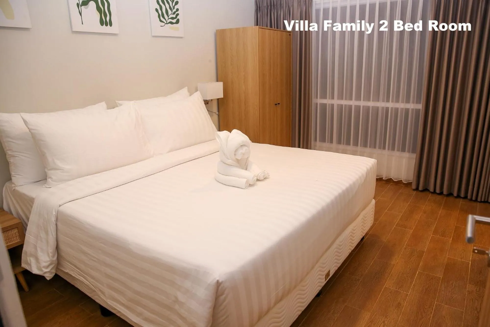 Bedroom, Bed in Avery Coconut Island Waterpark Beach Resort Carita