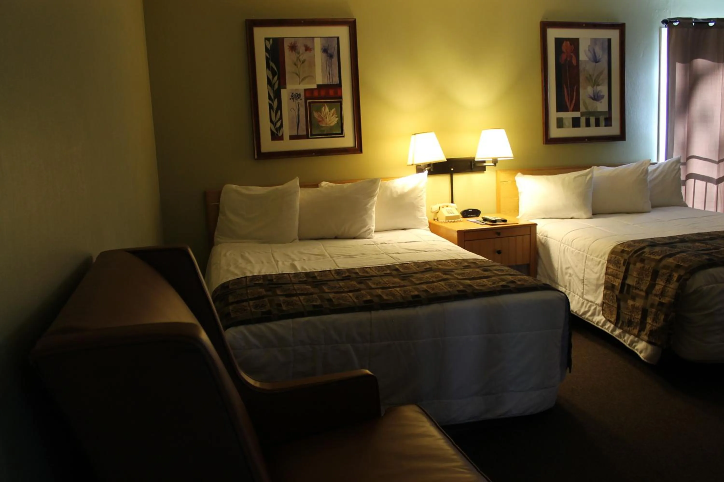 Bed in Big Pines Mountain House