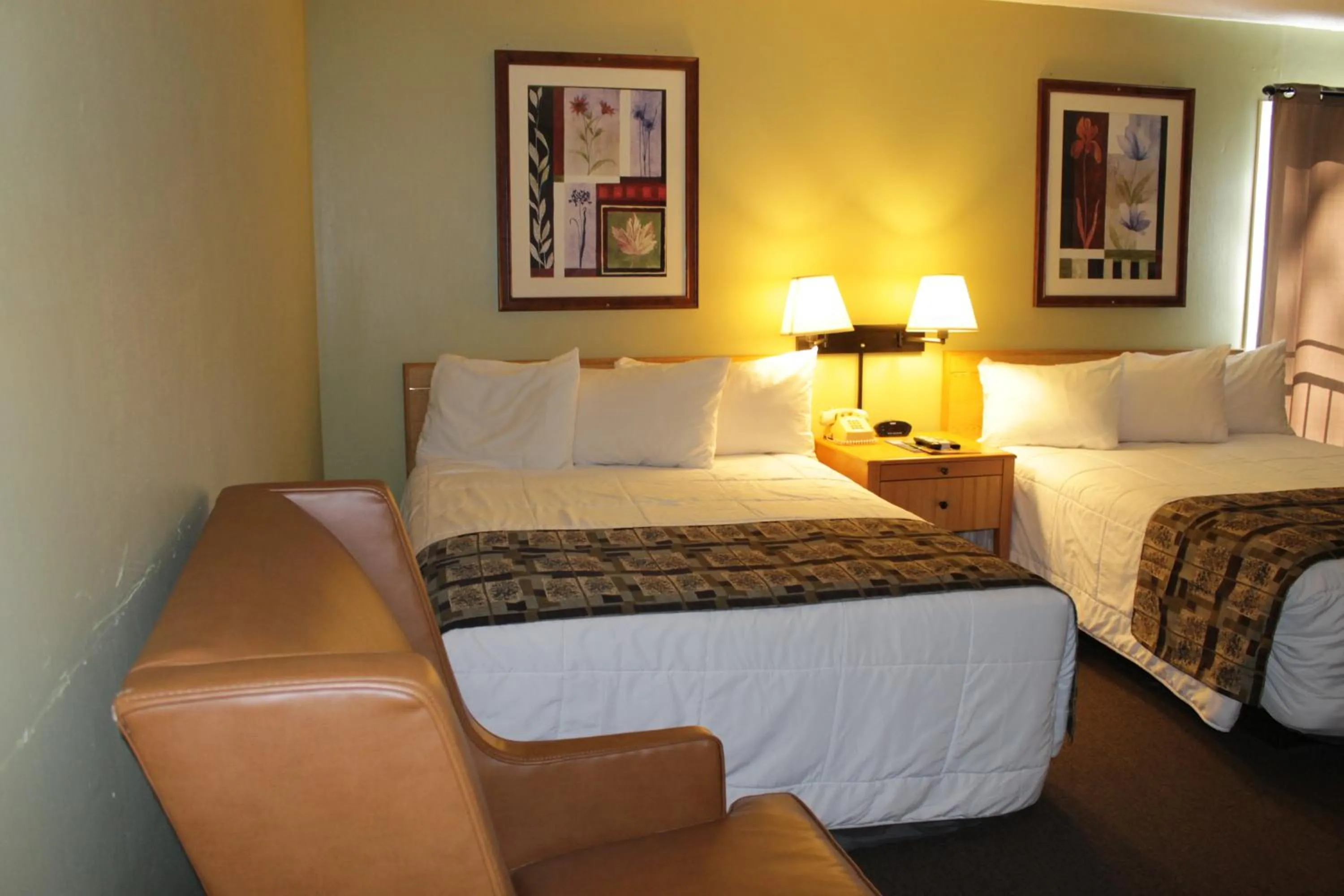 Bed in Big Pines Mountain House