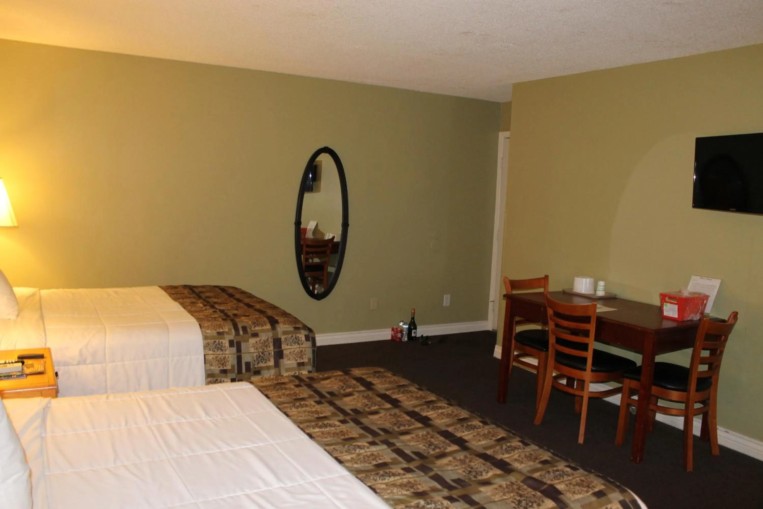 Bed in Big Pines Mountain House