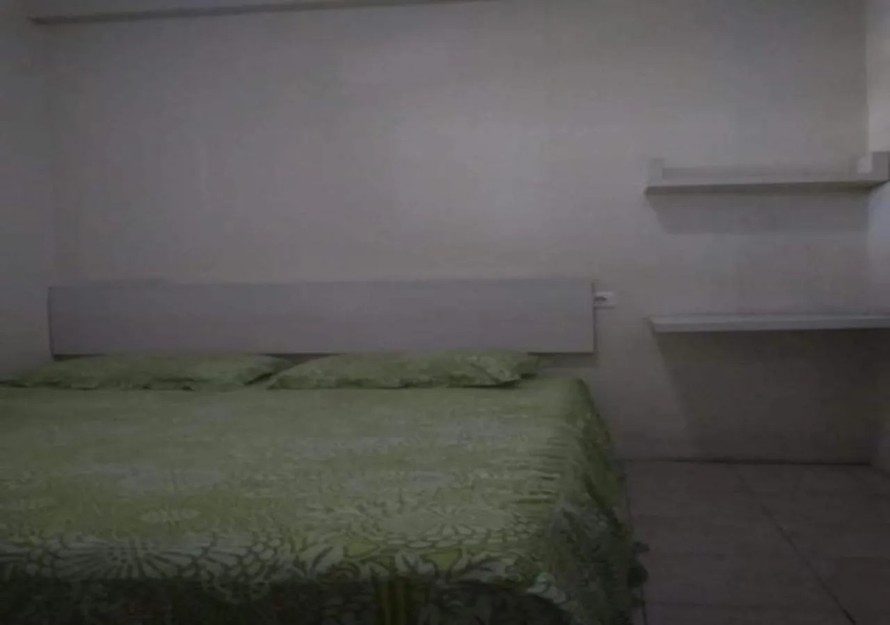 Bed in The Edge By Orin