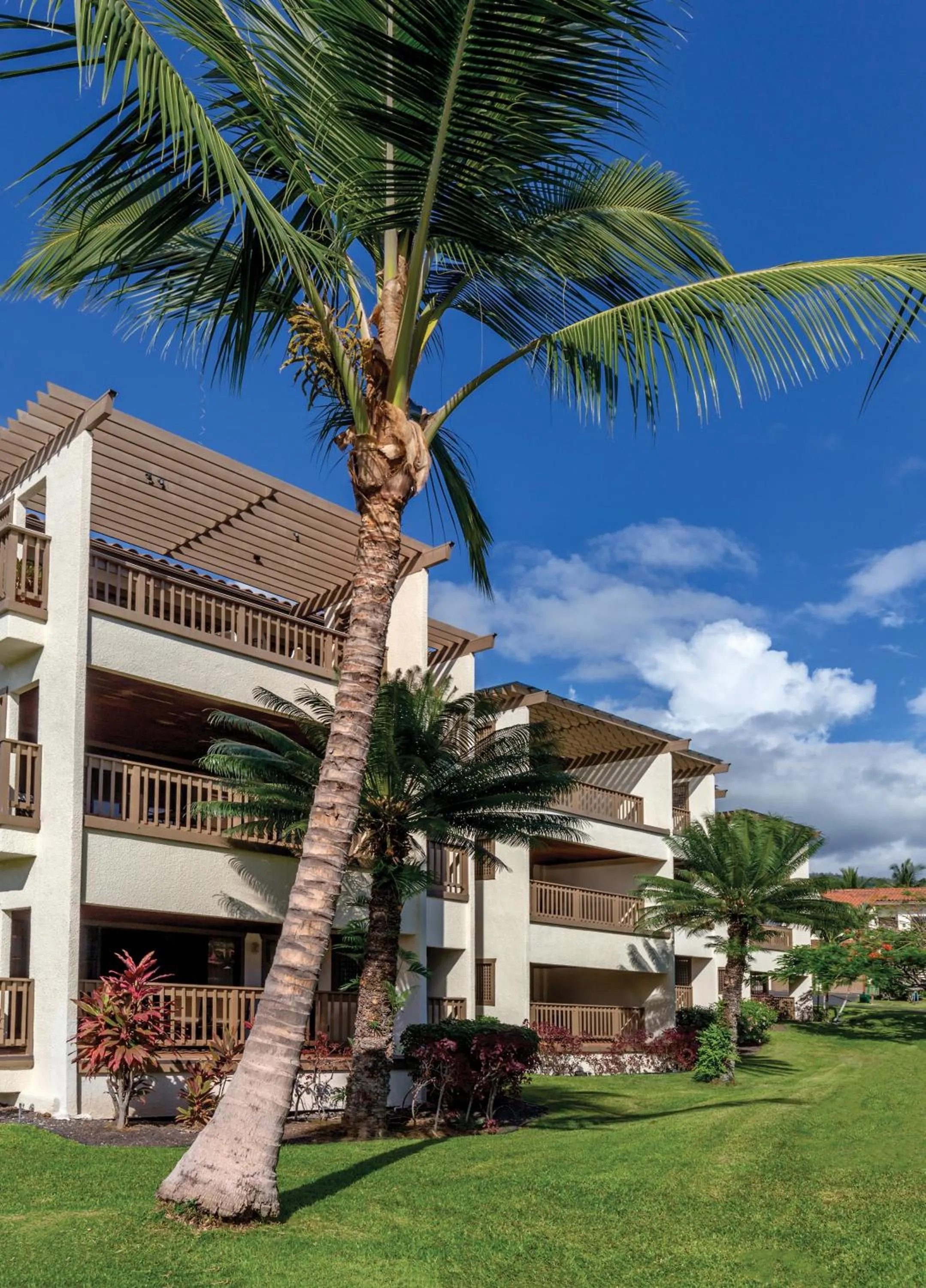 Property building in Kona Coast Resort