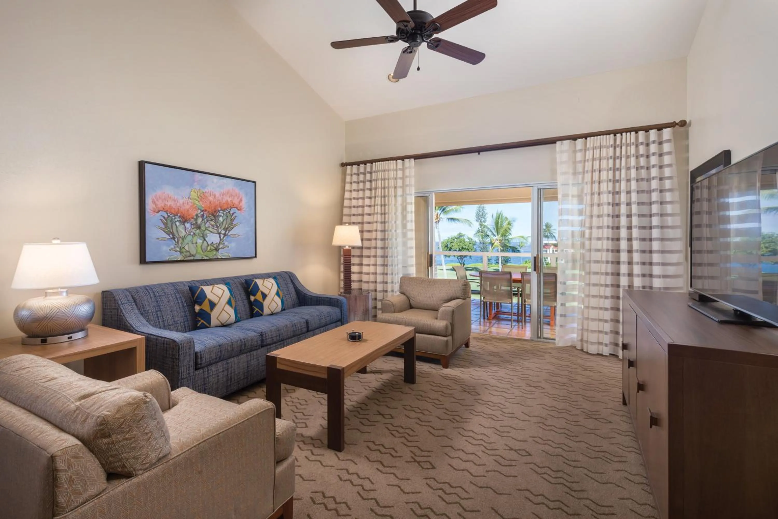 Living room in Kona Coast Resort