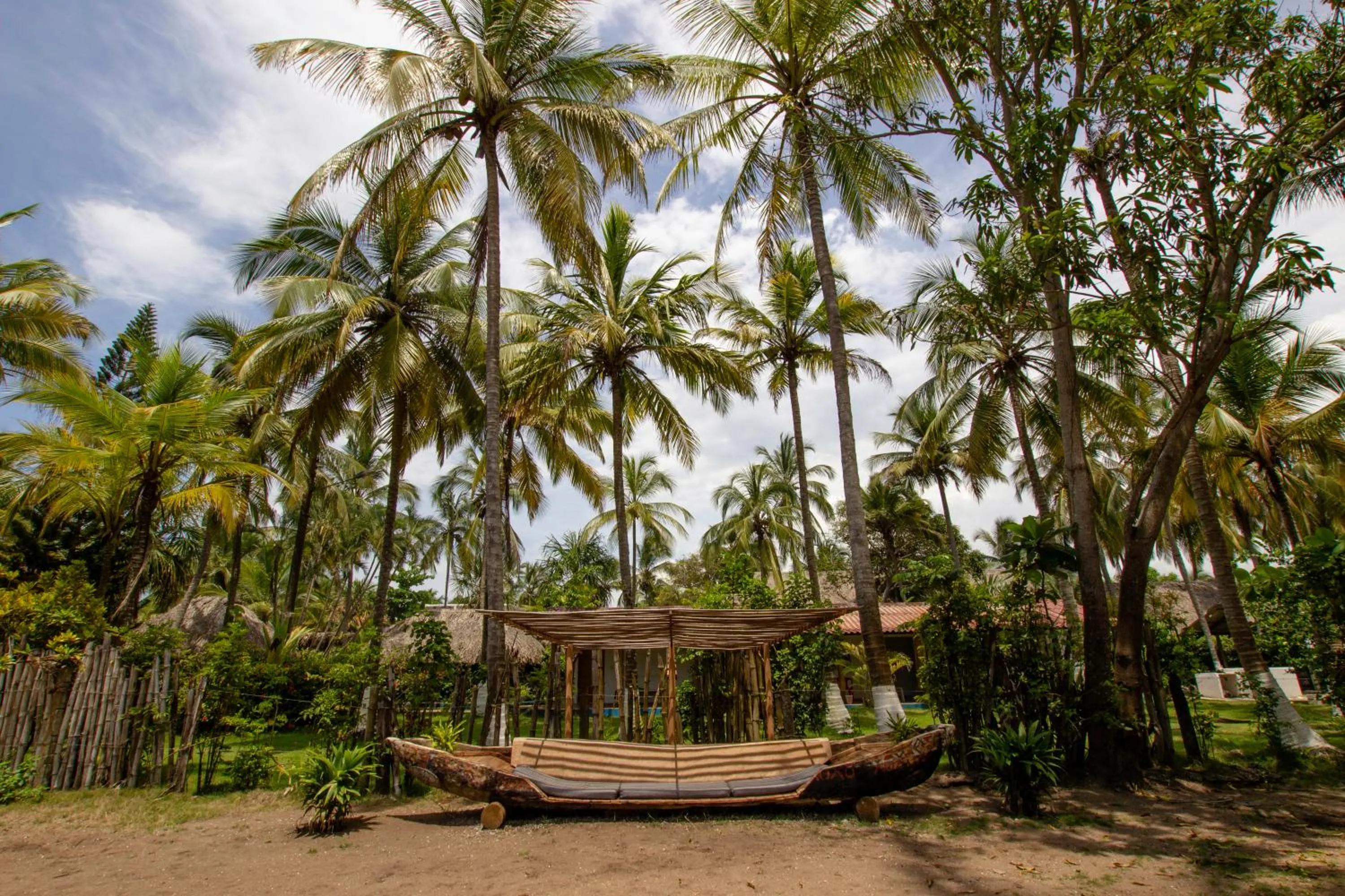 Other in Socialtel Palomino