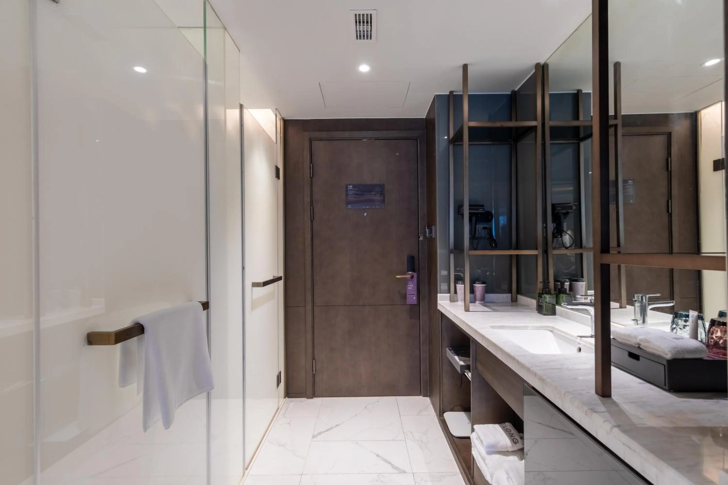 Bathroom in Amber East Hotel