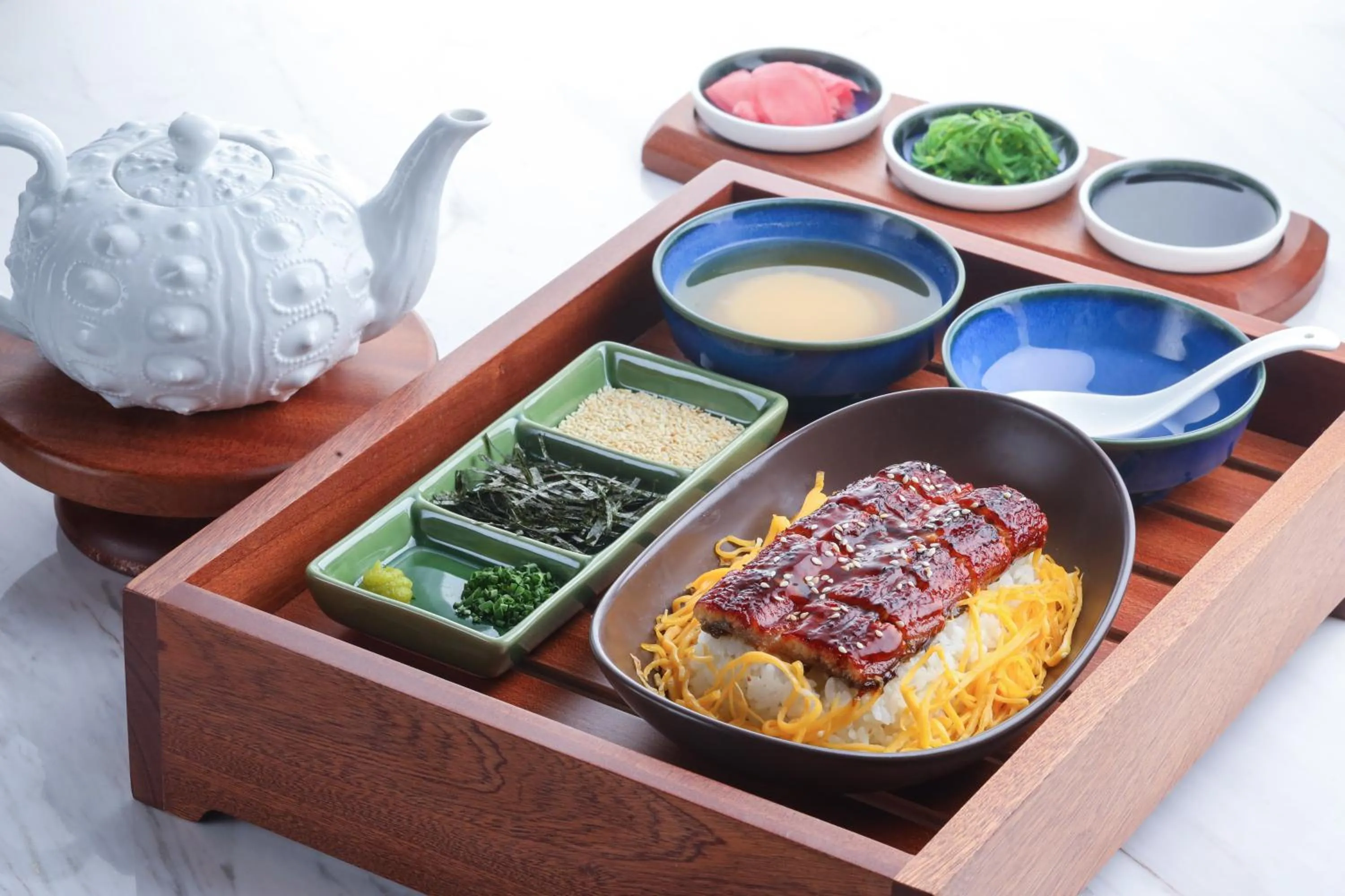 Food and drinks in Amber East Hotel