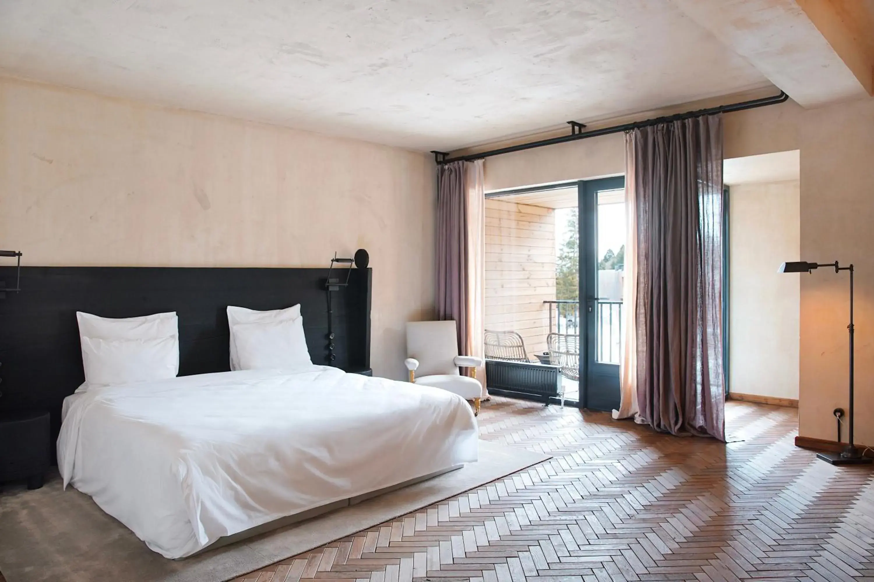 Superior King Room - single occupancy in Rooms Hotel Kokhta Superior King Room - single occupancy in Rooms Hotel Kokhta