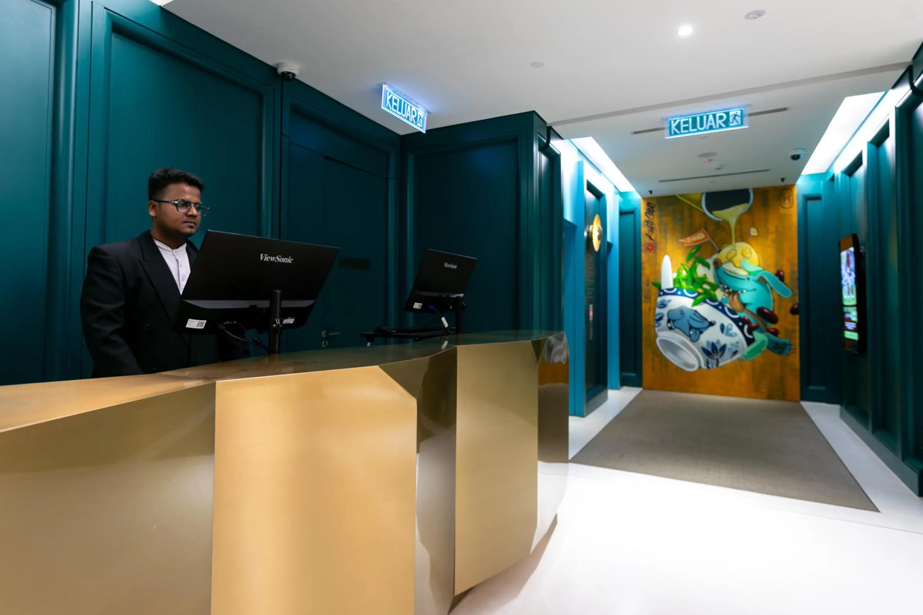 Lobby or reception in The Upper House, Batu Kawan