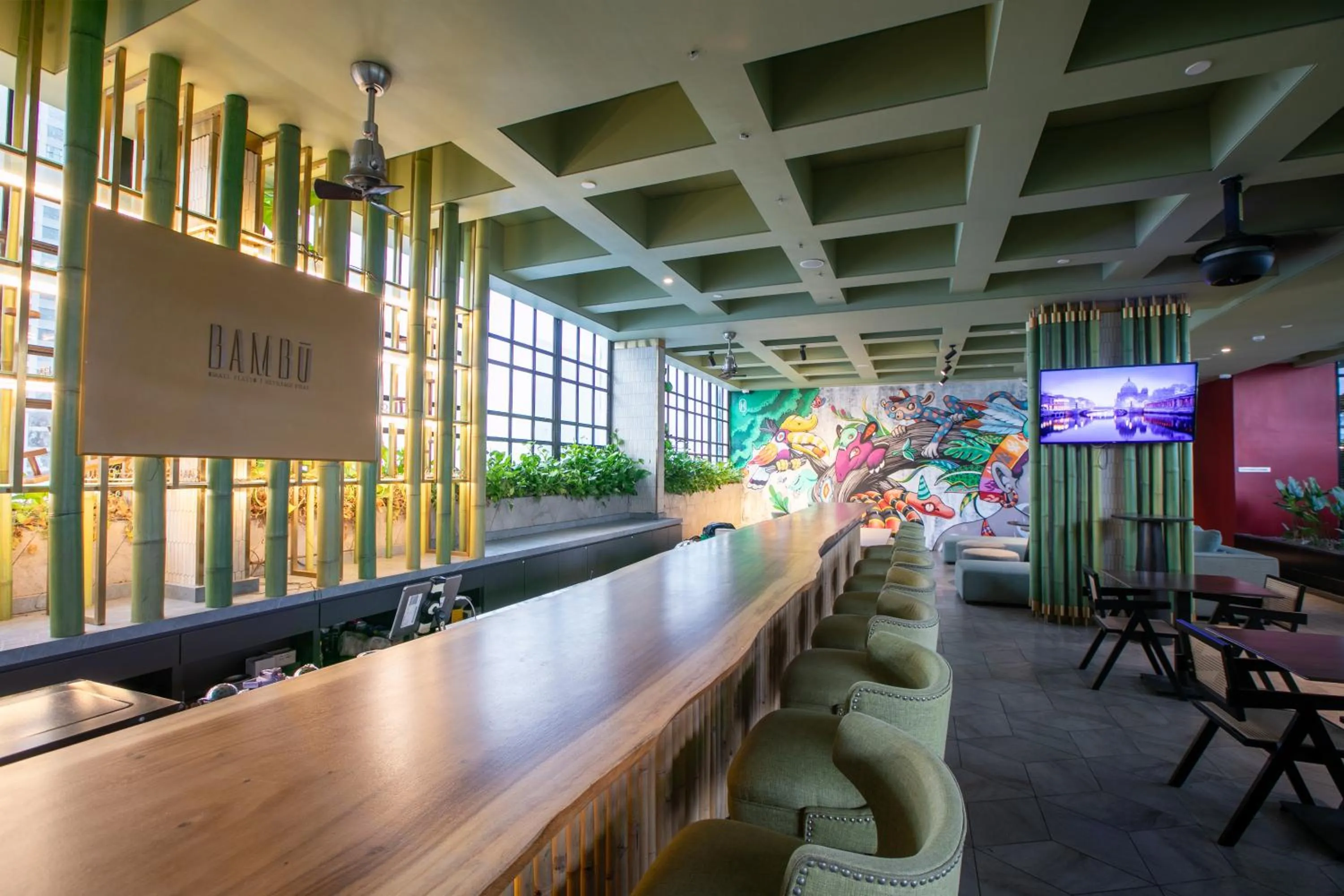 Restaurant/places to eat in The Upper House, Batu Kawan