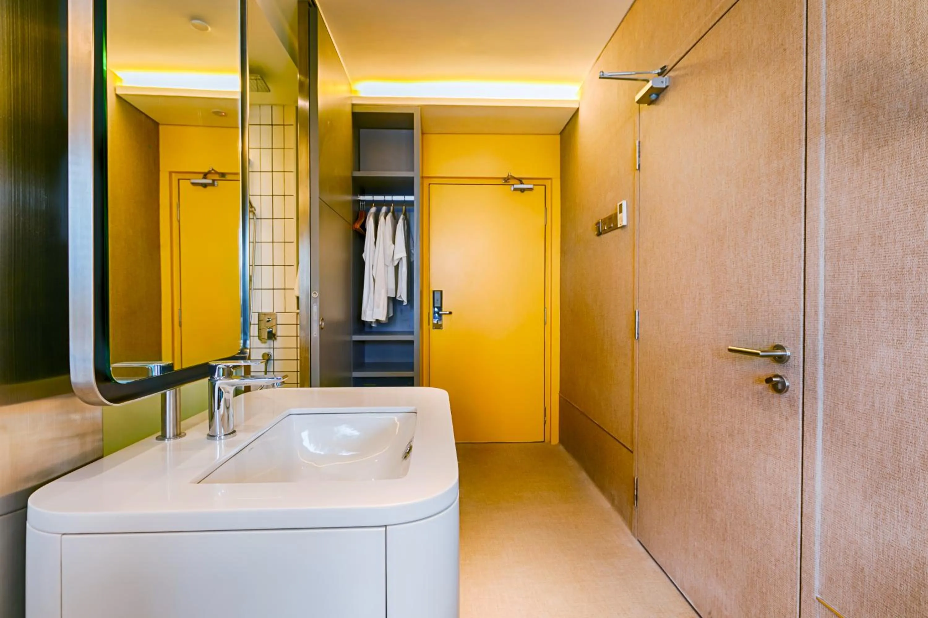 Bedroom in The Upper House, Batu Kawan