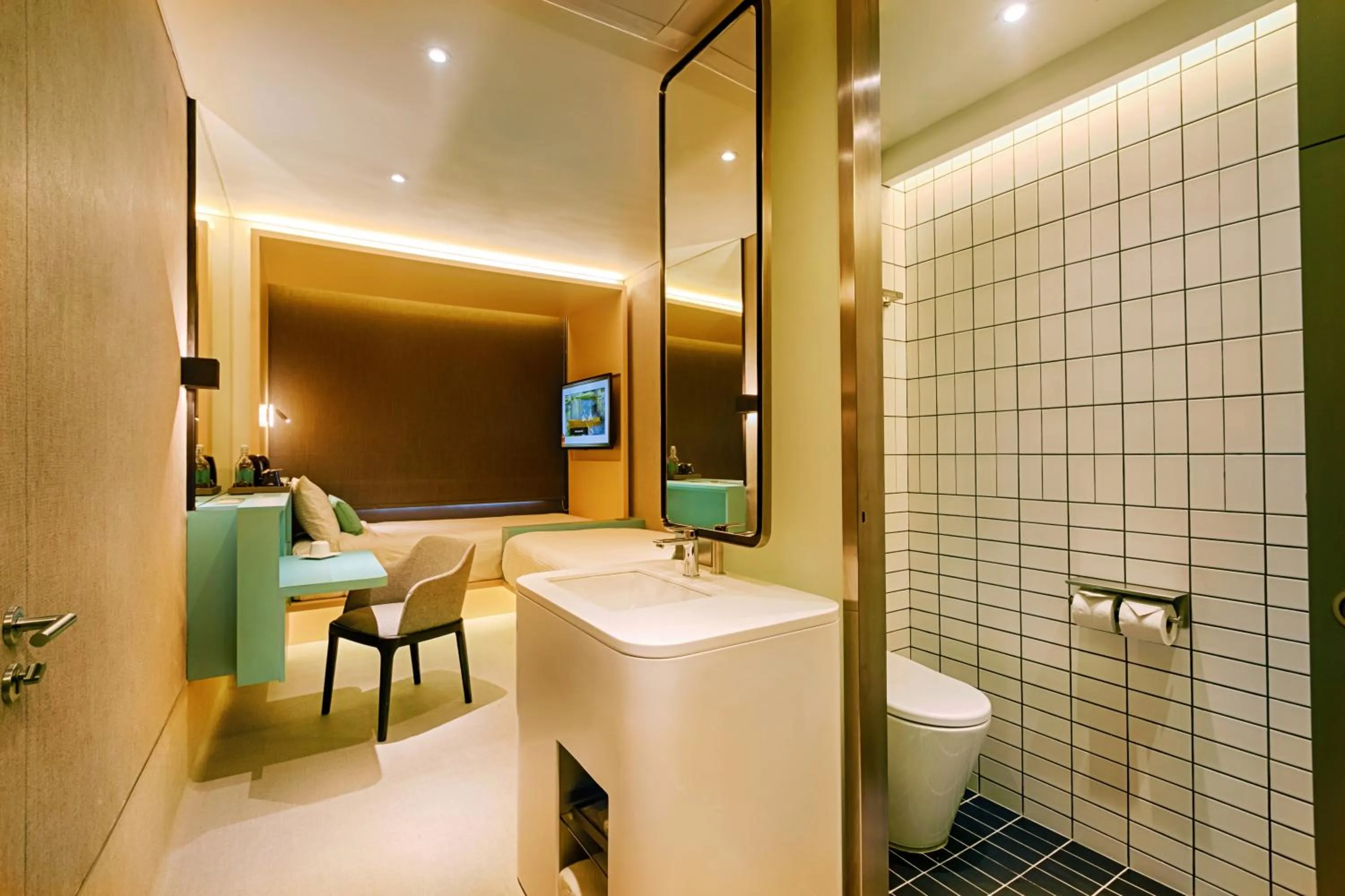 Bathroom in The Upper House, Batu Kawan