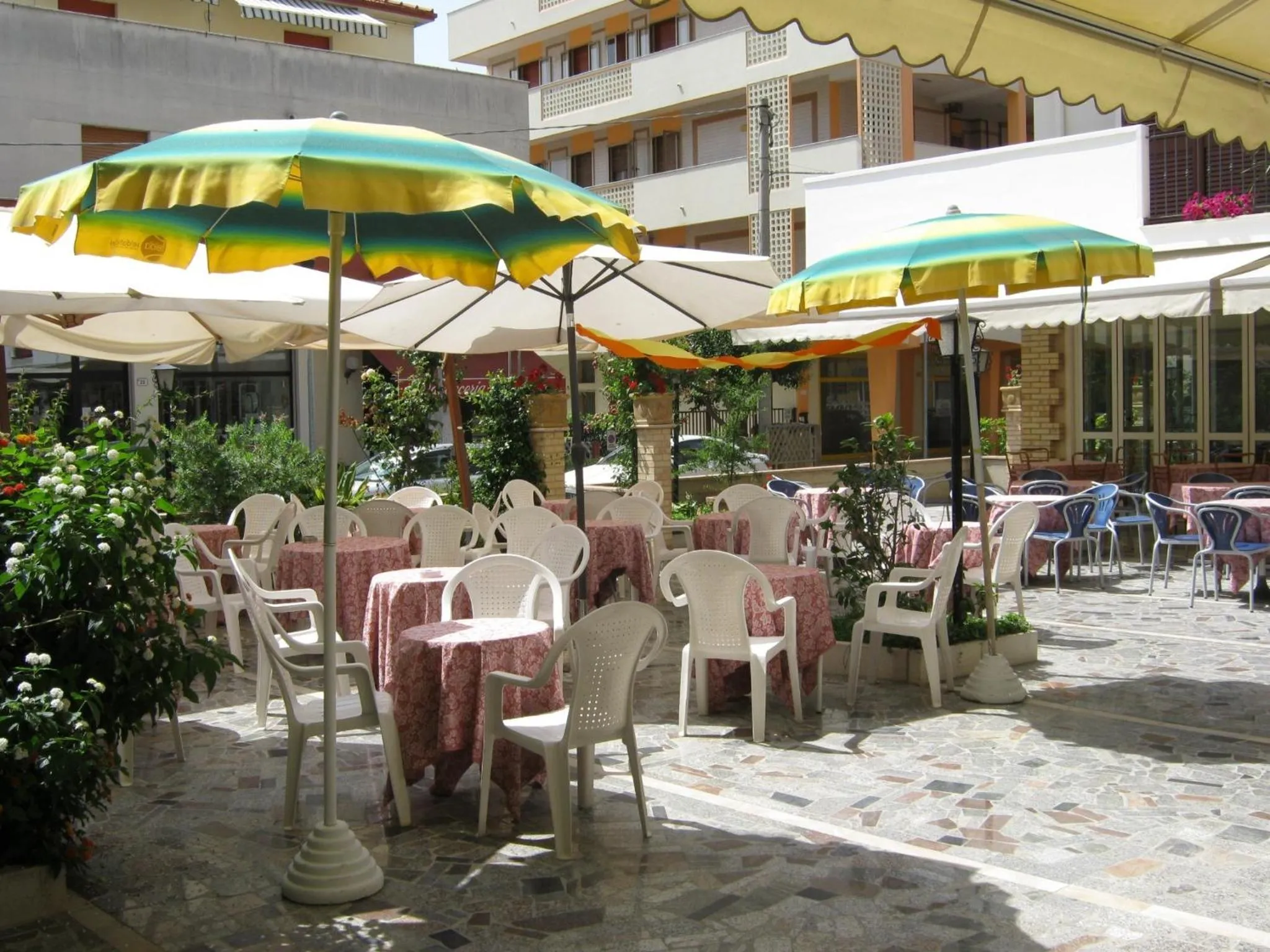 Patio in Hotel Blurelda