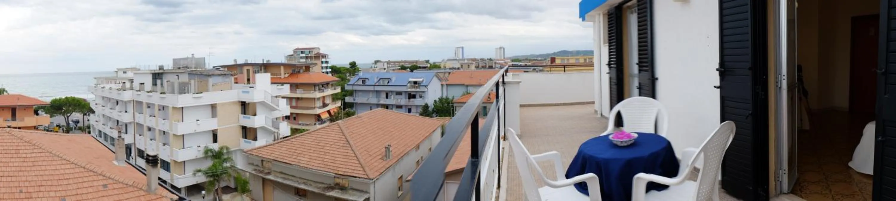 Day in Hotel Blurelda