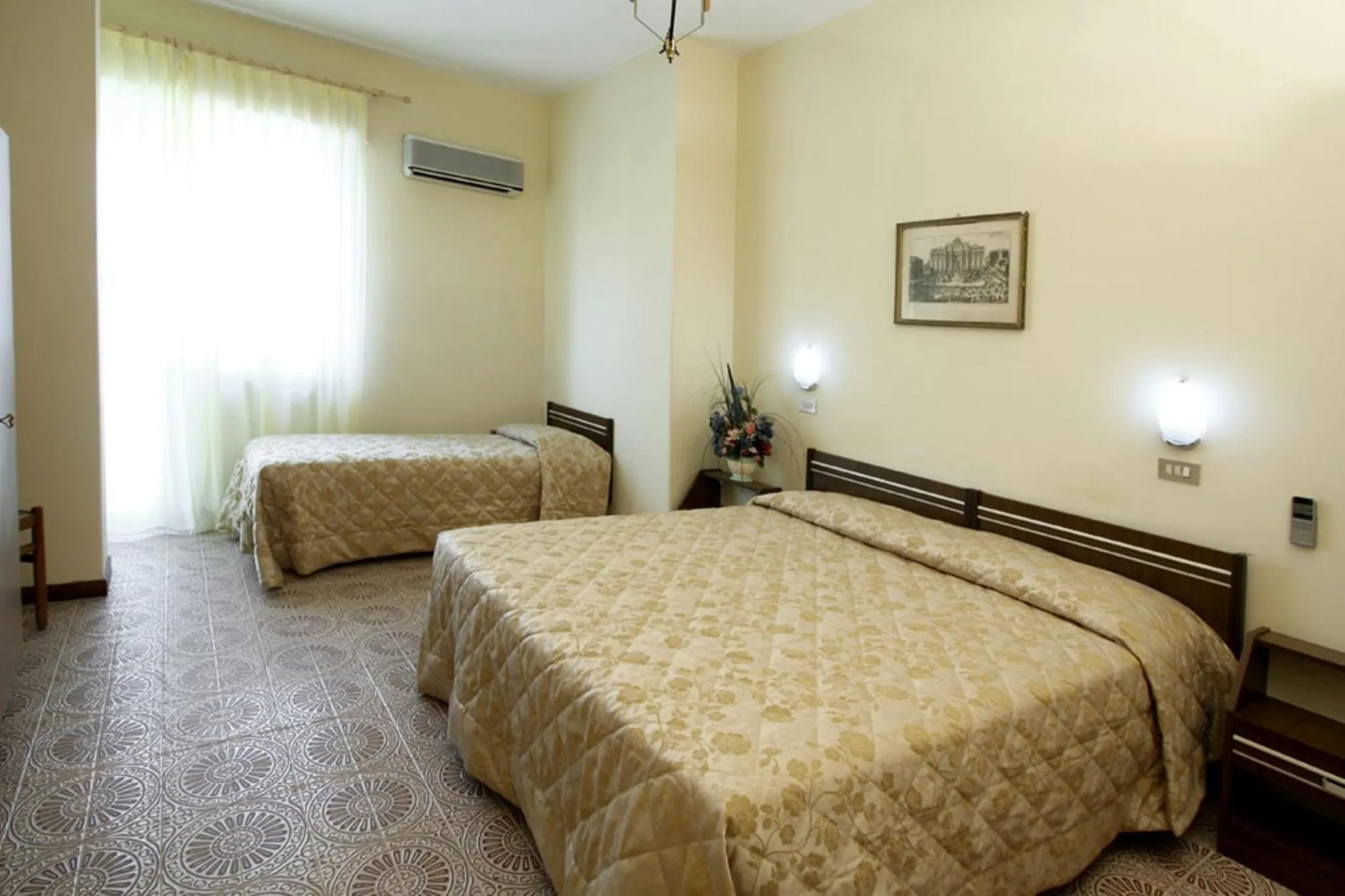 Day, Bed in Hotel Blurelda