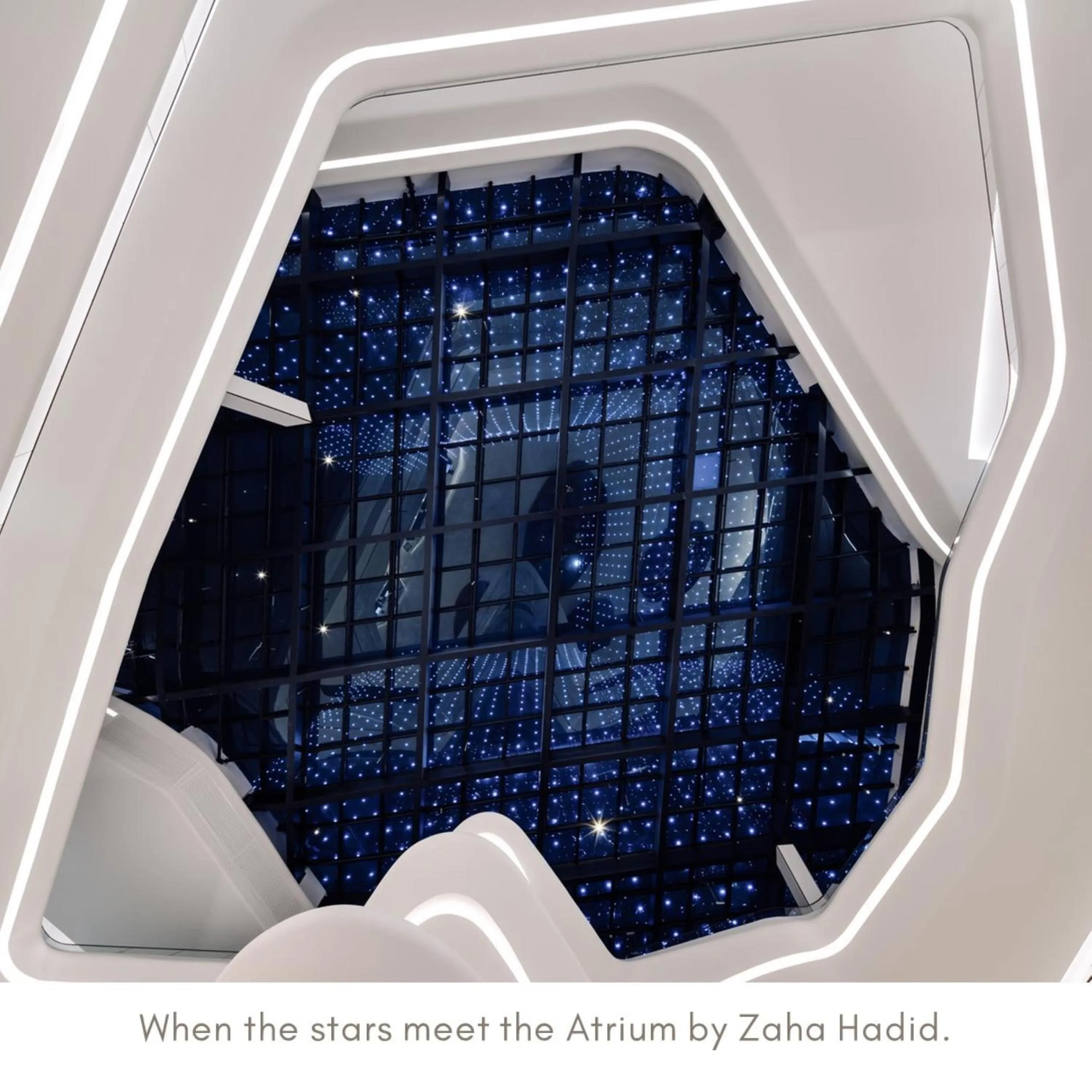 Lobby or reception in ME Dubai by Meliá