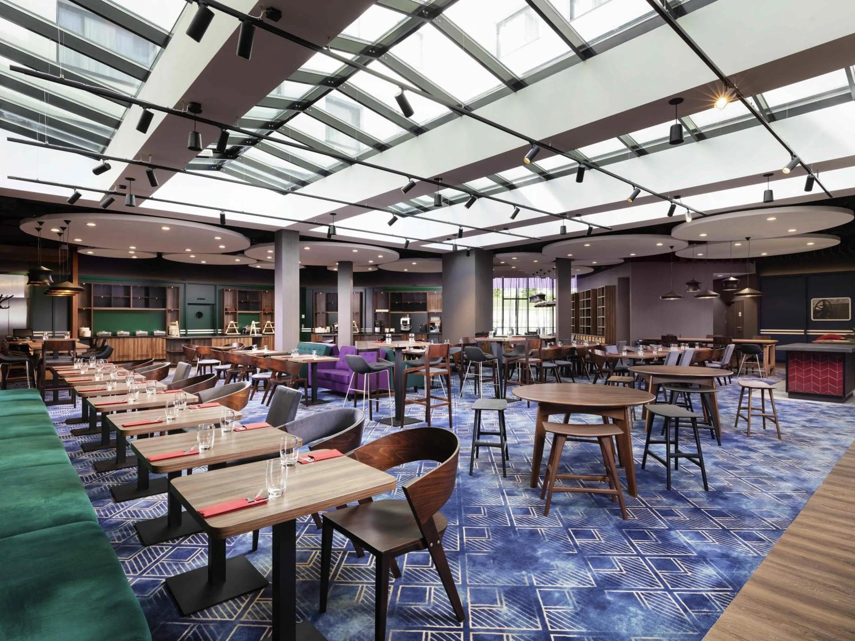 Restaurant/places to eat in Mercure Warszawa Ursus Station