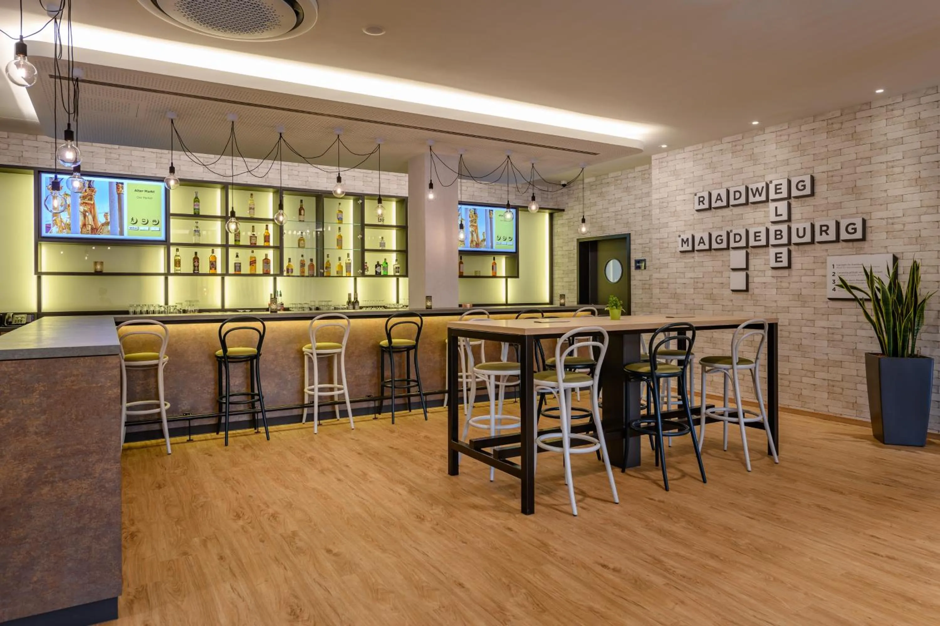 Lounge or bar in ibis Styles Magdeburg