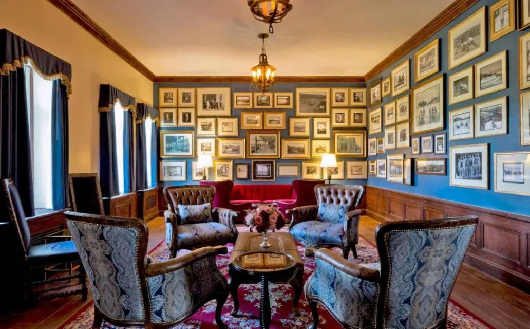 Lounge or bar in Skytop Lodge