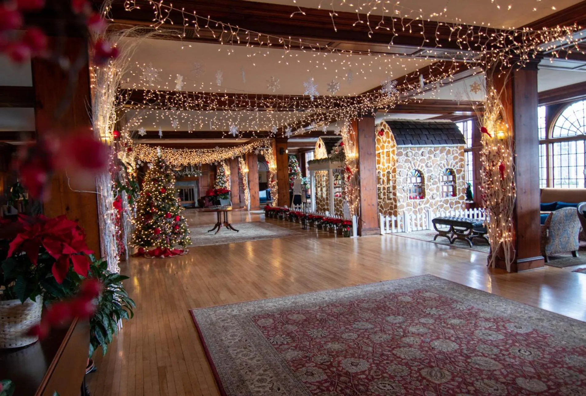 Lobby or reception in Skytop Lodge
