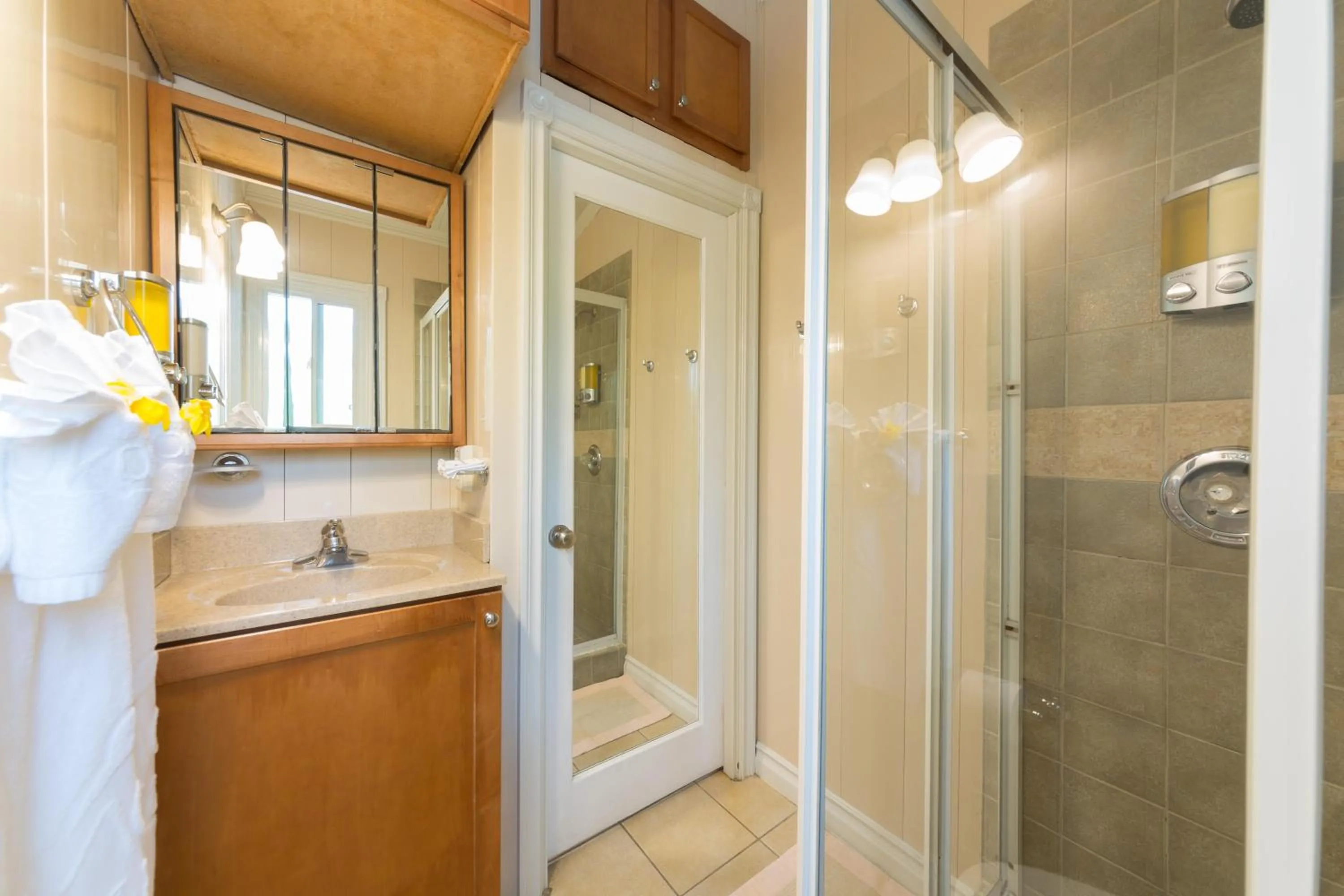 Bathroom in Kokomo Botanical Resort - Caribbean Family Cottages