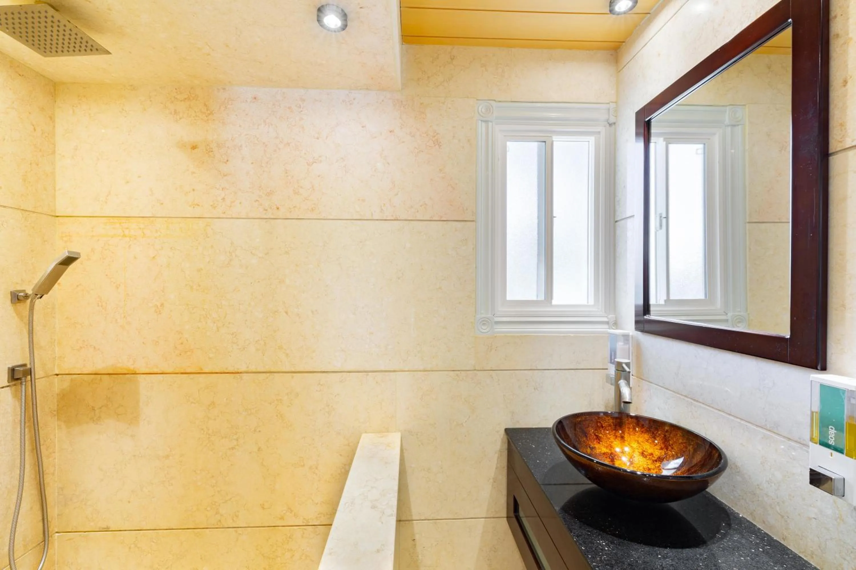 Bathroom in Kokomo Botanical Resort - Caribbean Family Cottages