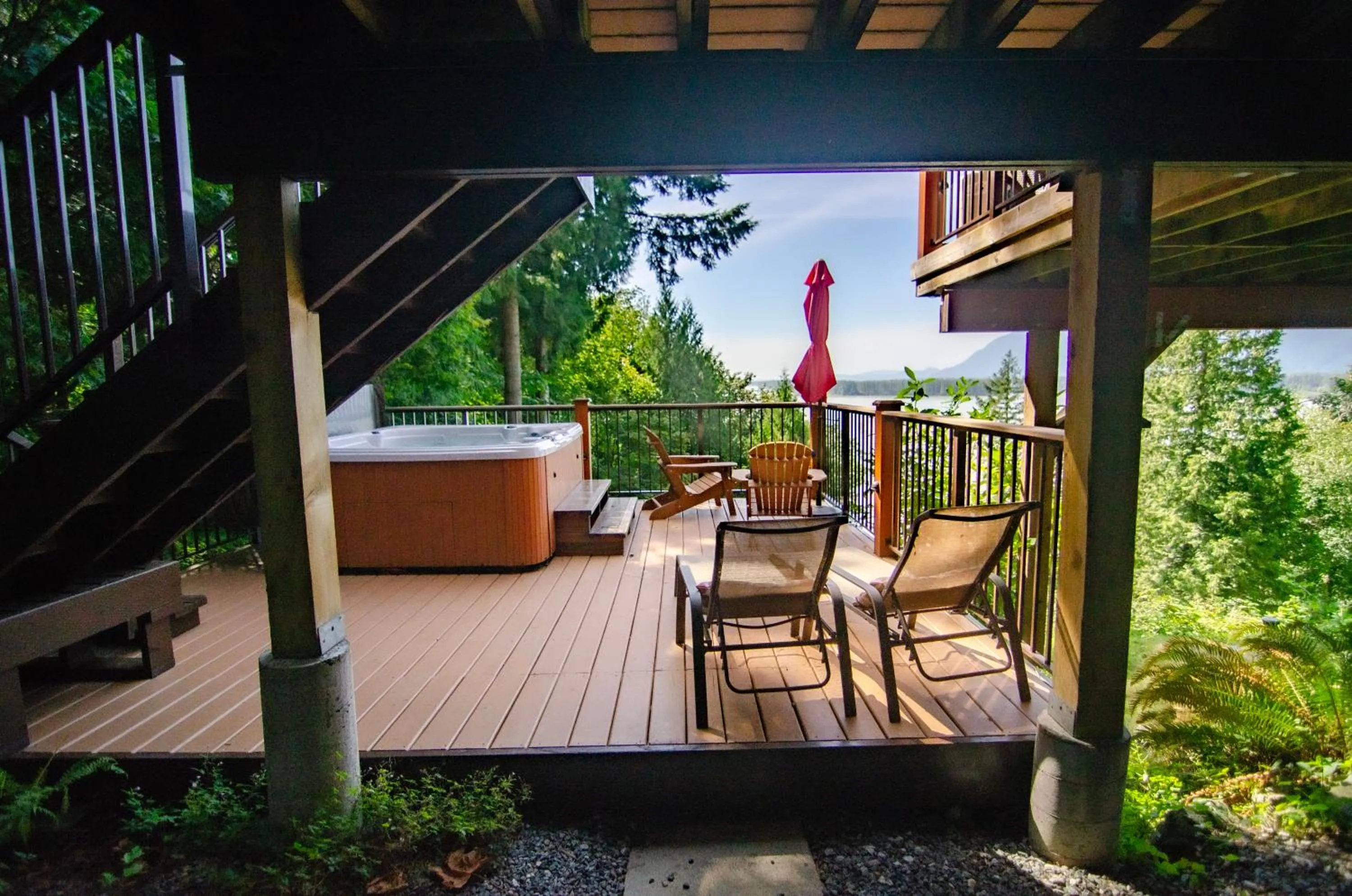 Balcony/Terrace in The Fraser River's Edge B&B Lodge