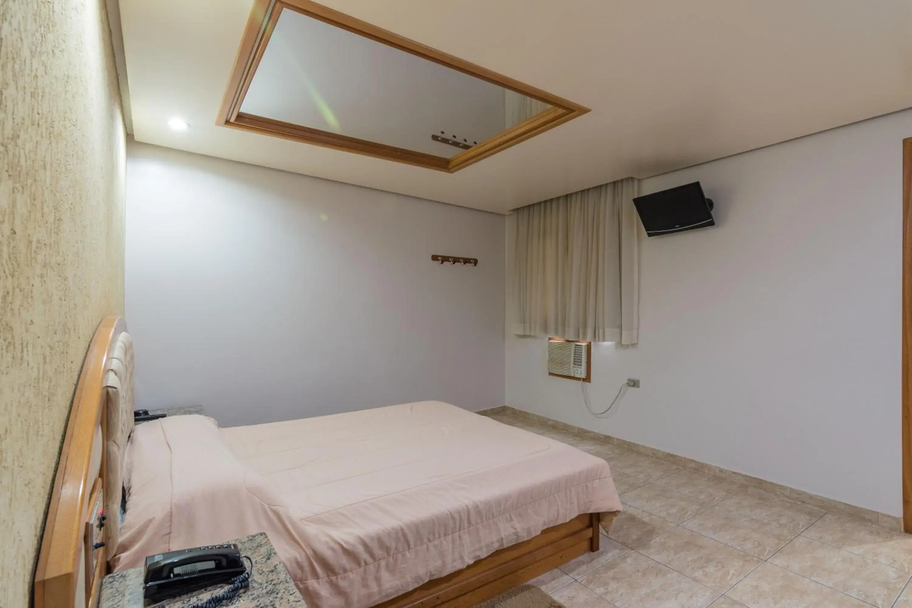 Double Room with Double bed and air conditioning - single occupancy in Hotel Joamar Double Room with Double bed and air conditioning - single occupancy in Hotel Joamar