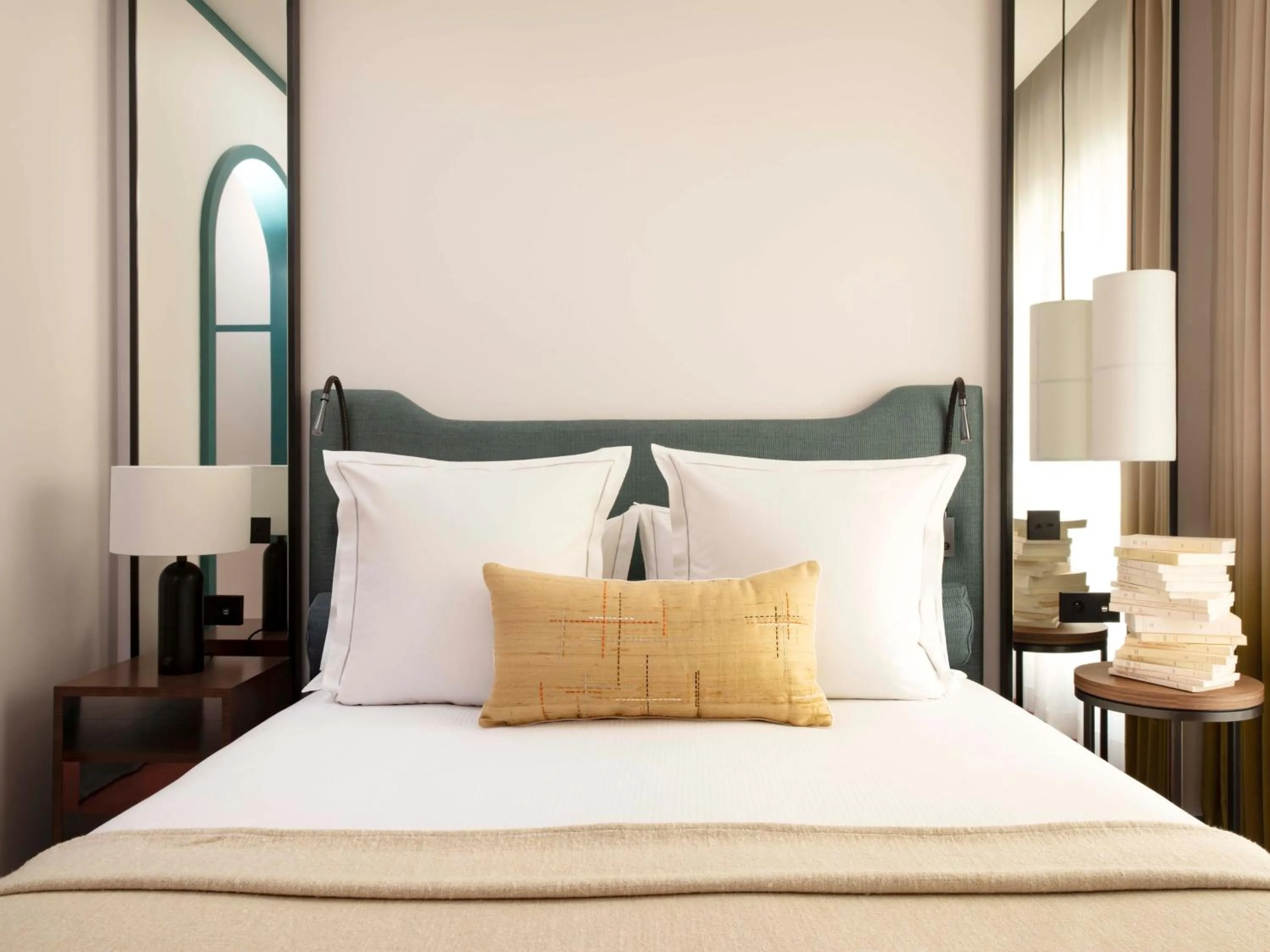 Bedroom, Bed in Hôtel Bel Ami