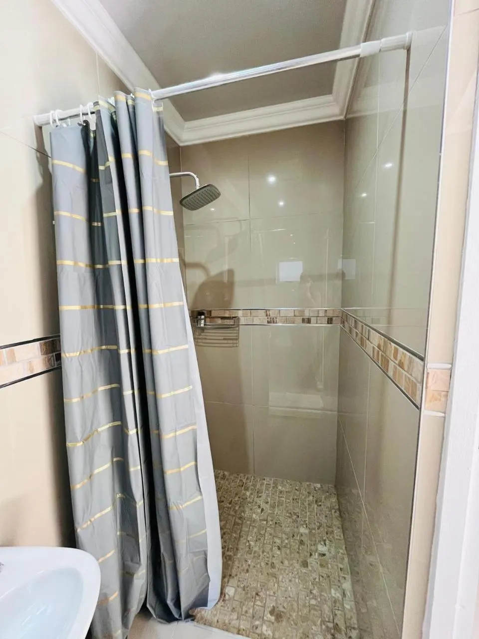 Shower in New Bali Guesthouse