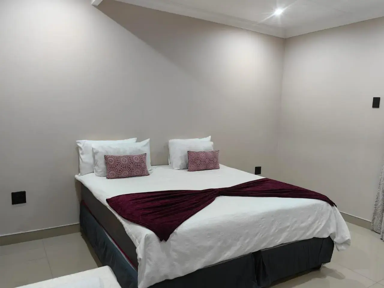 Standard Twin Room in New Bali Guesthouse Standard Twin Room in New Bali Guesthouse