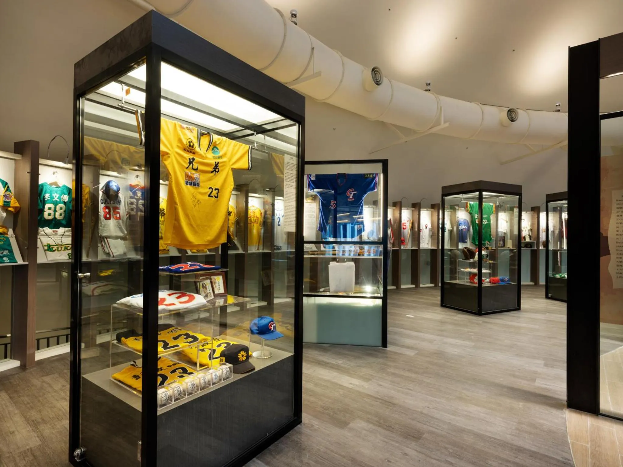 Area and facilities in Fame Hall Garden Hotel