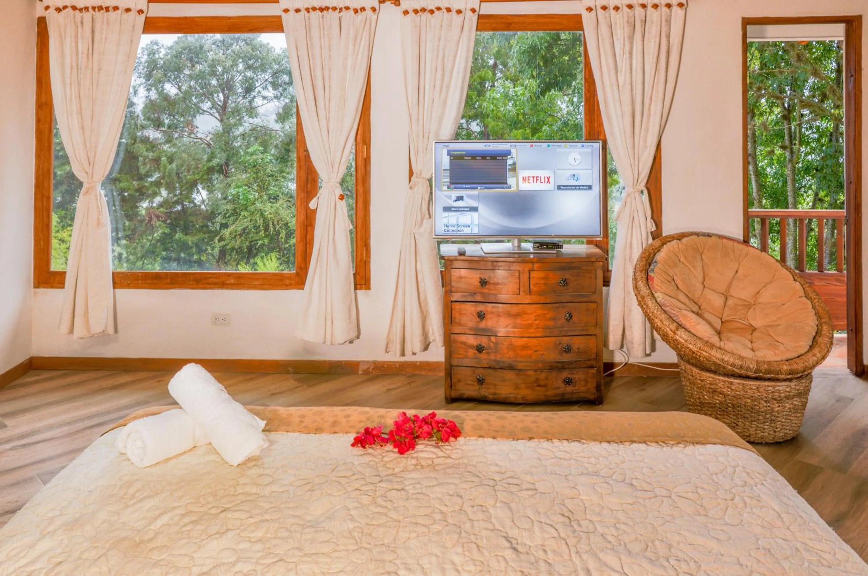 Photo of the whole room, Bed in Casa de Campo Hotel & Spa